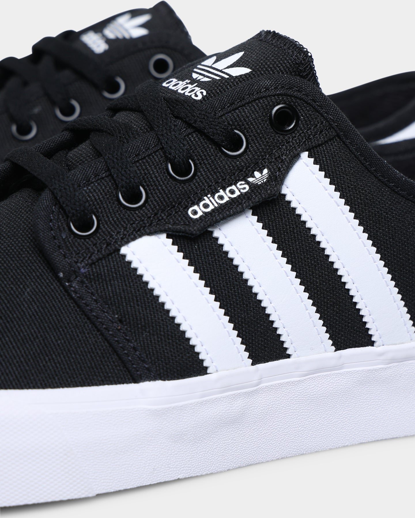 Adidas Seeley XT Sneakers - Core Black/Cloud White/Cloud White | Men's Running Shoes for Gym, Workout & Casual Wear