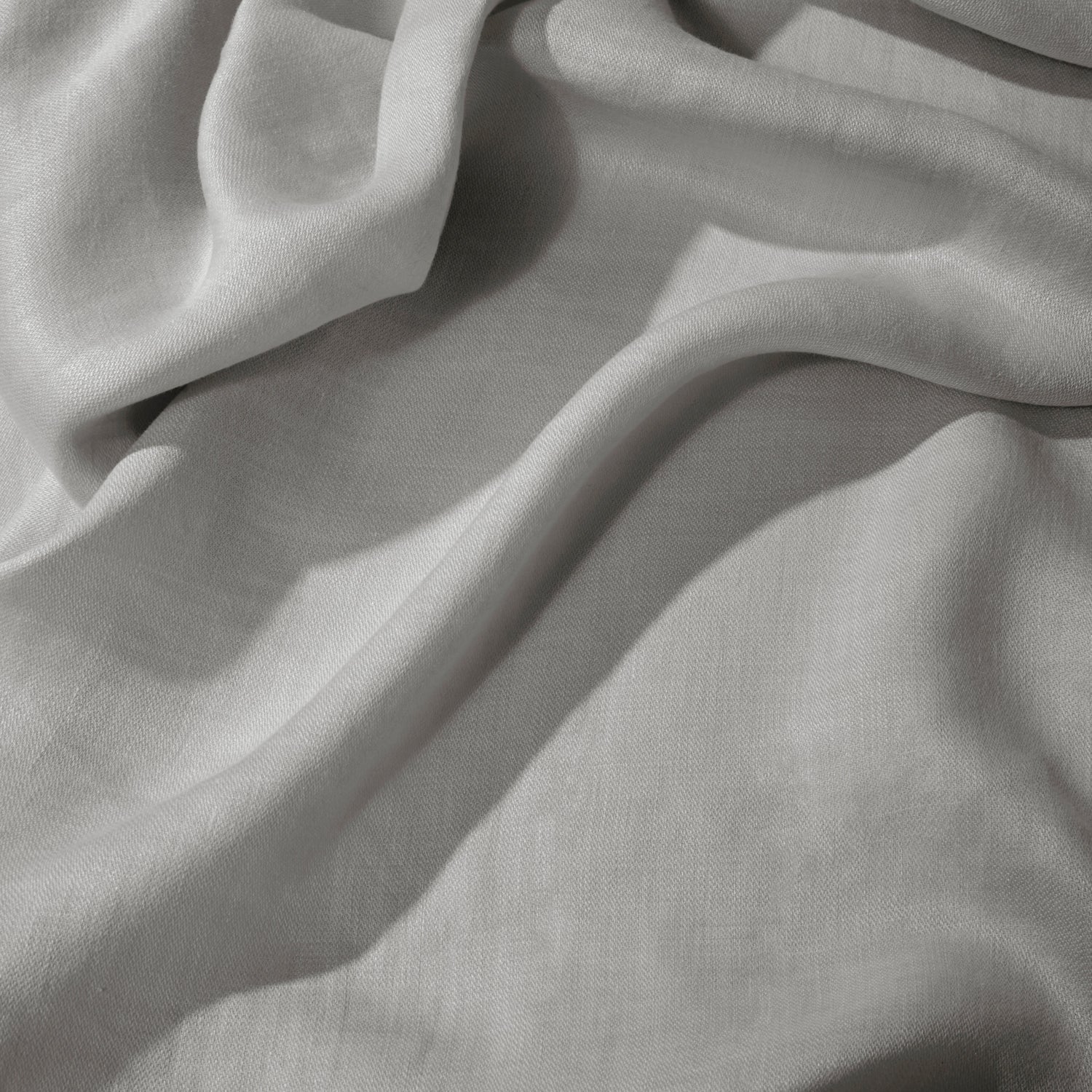 Premium Linen Sateen Tablecloth - Soft & Elegant Grey Dining Table Cover for Formal Dinner Parties & Home Decor