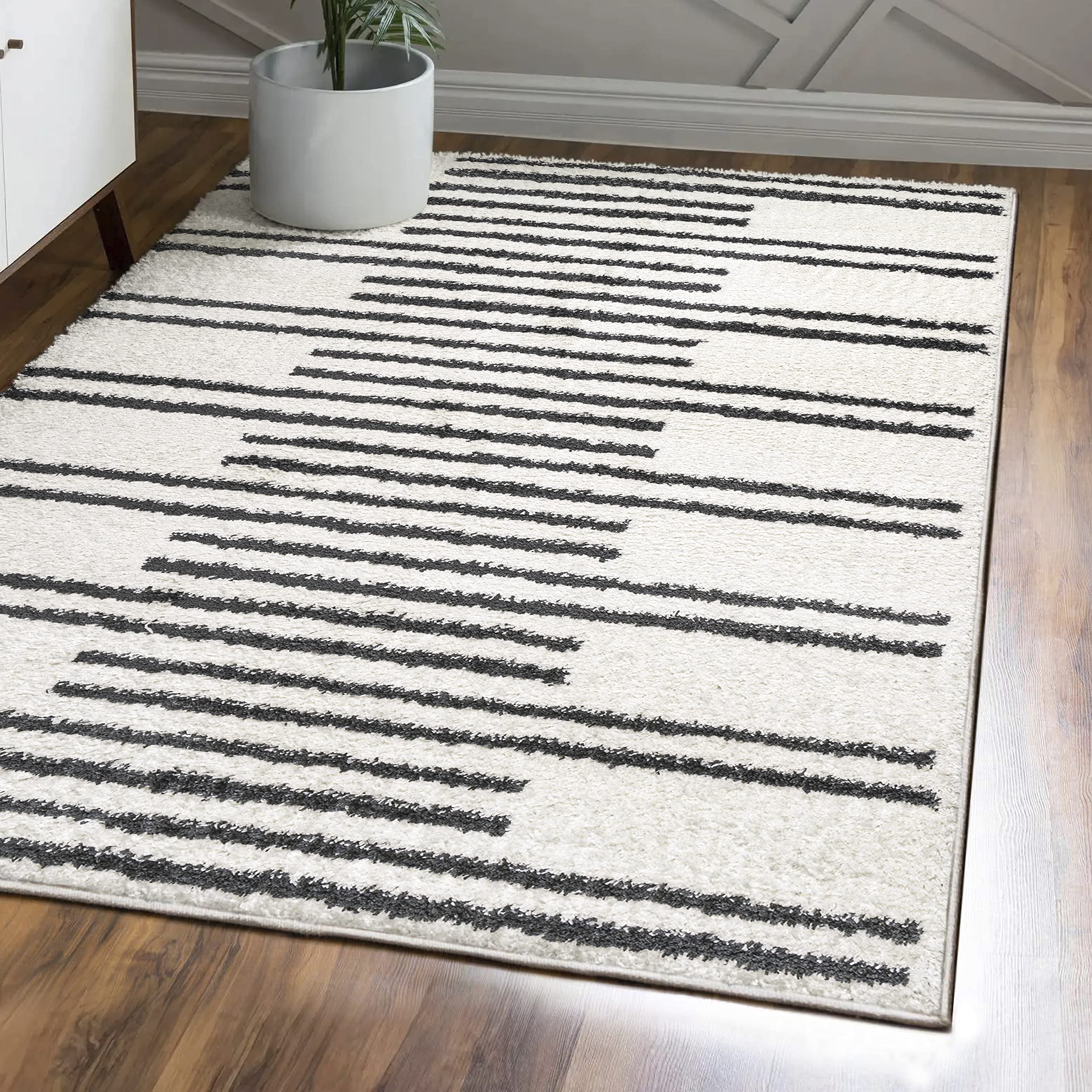 JONATHAN Y MOH406A-8 Petra Stripe Geometric Shag Rug 8x10 - Bohemian Contemporary Area Rug for Bedroom, Living Room & Kitchen - Easy Clean Non-Shedding White/Black Rug - Perfect for Modern Home Decor & Cozy Spaces