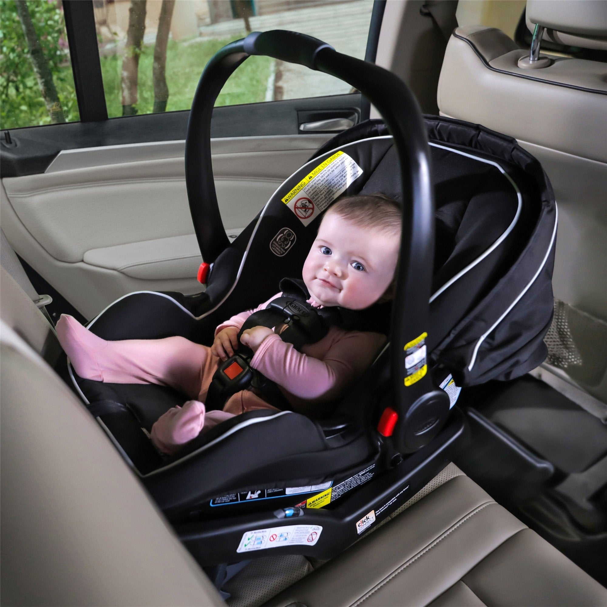 Graco SnugRide SnugLock 35 Infant Car Seat - Lightweight & Safe Baby Carrier for Newborns 4-35 lbs | Easy Installation with SnugLock System | Perfect for Travel, Shopping & Daily Commutes