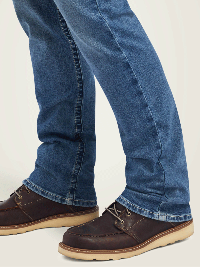 Ariat Men's M7 Slim Wessley Straight Fit Jean in Gaviota Wash - Durable Denim Pants for Work, Casual Wear & Outdoor Activities