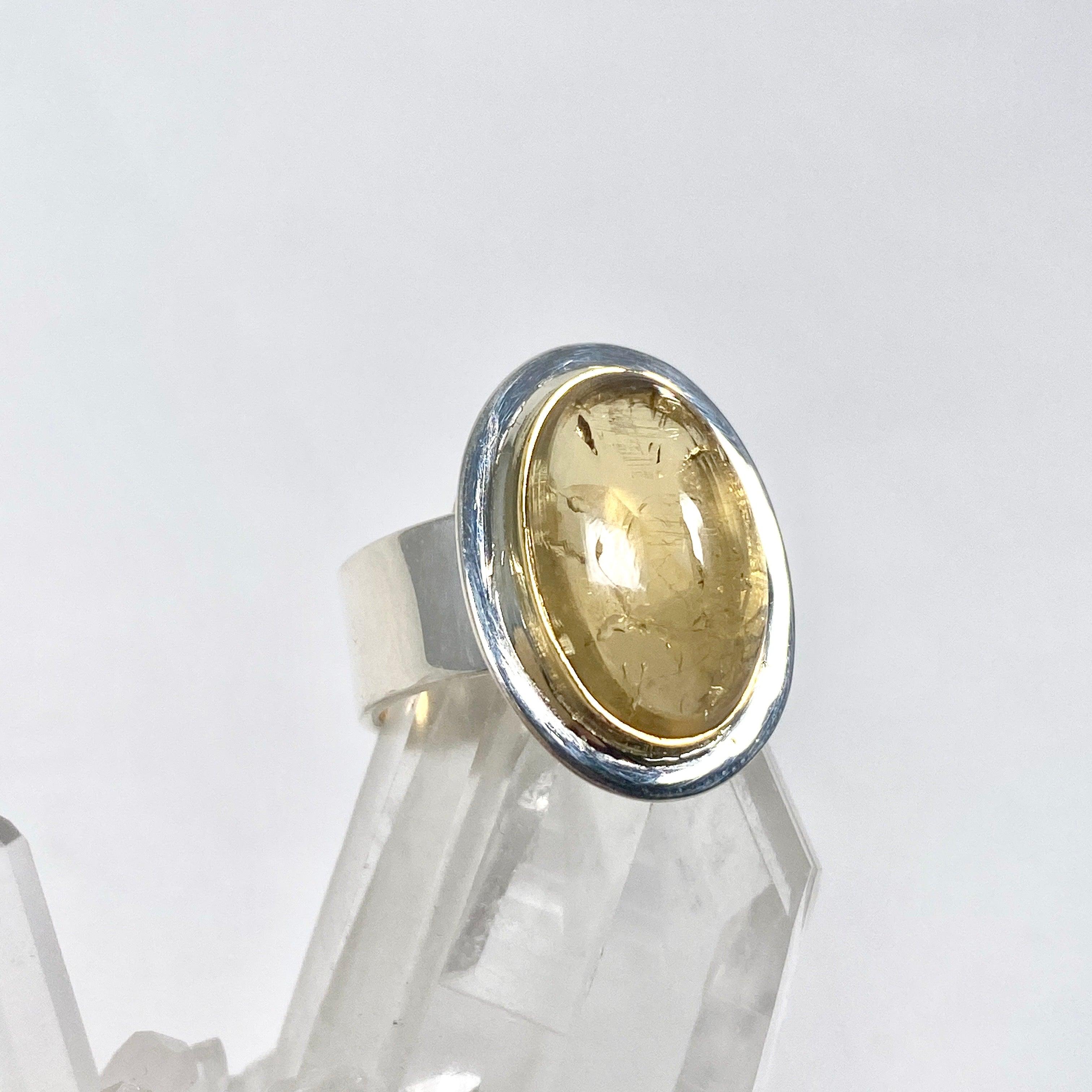 14K Gold Citrine Oval Ring for Women - Elegant Gemstone Jewelry Gift for Birthday, Anniversary & Special Occasions - Size 7 (KRGJ2845)
