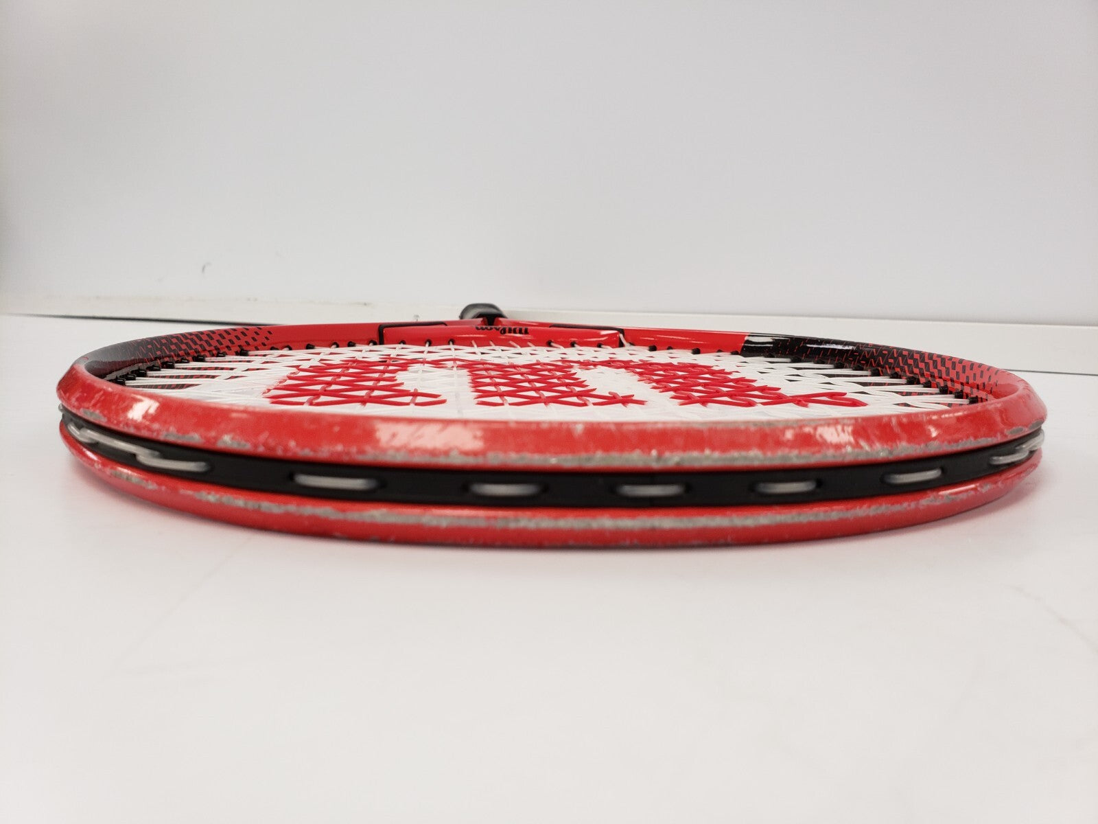 Wilson Federer Tennis Racket - Professional Tennis Racquet for Adults & Juniors - Perfect for Training, Matches & Recreational Play