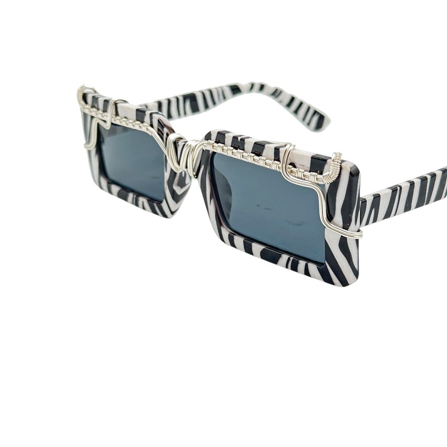 Wild Stripes - Trendy Striped Fashion for Women & Men | Casual & Party Outfits | Perfect for Everyday Wear & Special Occasions