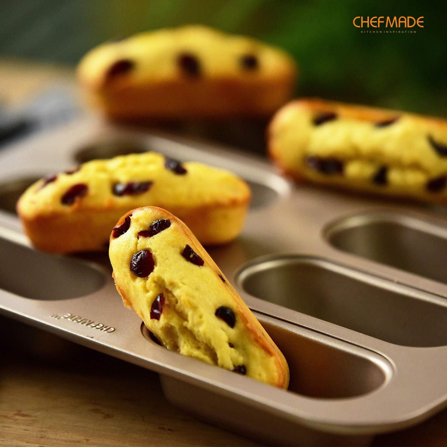 CHEFMADE 8-Cavity Non-Stick Twinkie Cake Pan - Mini Hotdog-Shaped Muffin Eclair Bakeware for Oven Baking (Champagne Gold) - Perfect for Birthday Parties, Baby Showers & Holiday Desserts