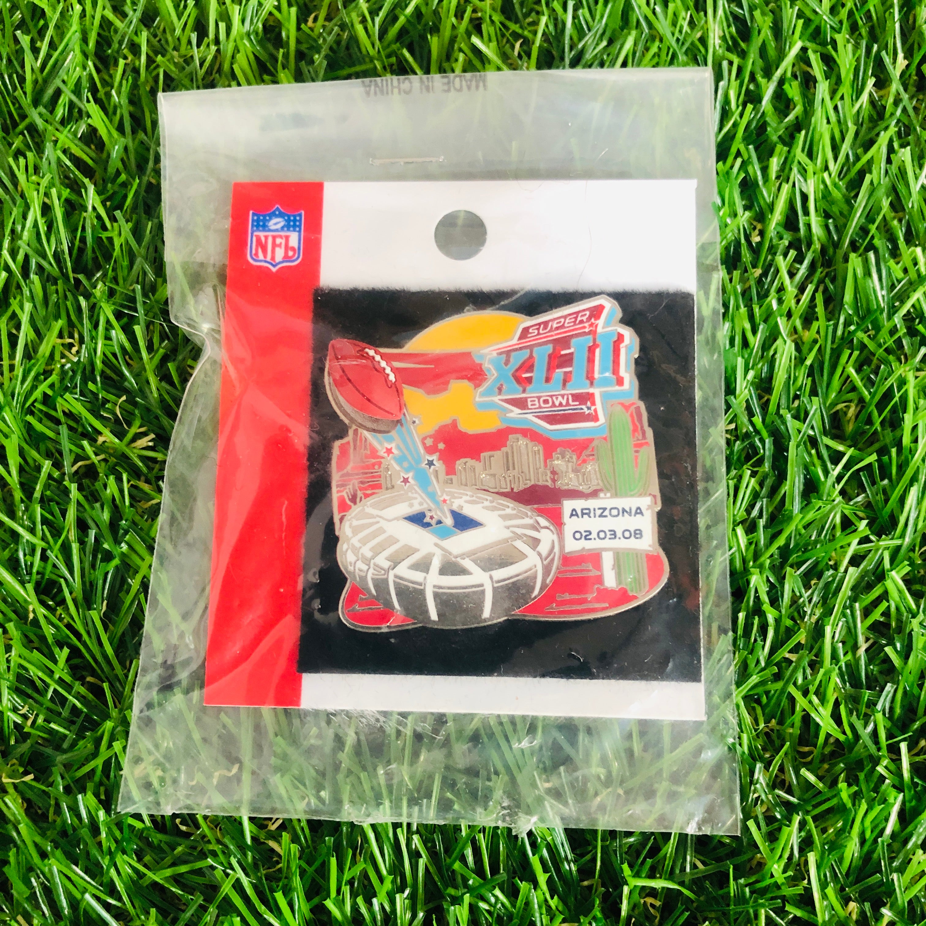 New York Giants Super Bowl XLII Championship Stadium Pin - Collectible NFL Football Memorabilia for Fans & Sports Enthusiasts - Perfect for Display Cases, Man Caves, and Sports Themed Decor