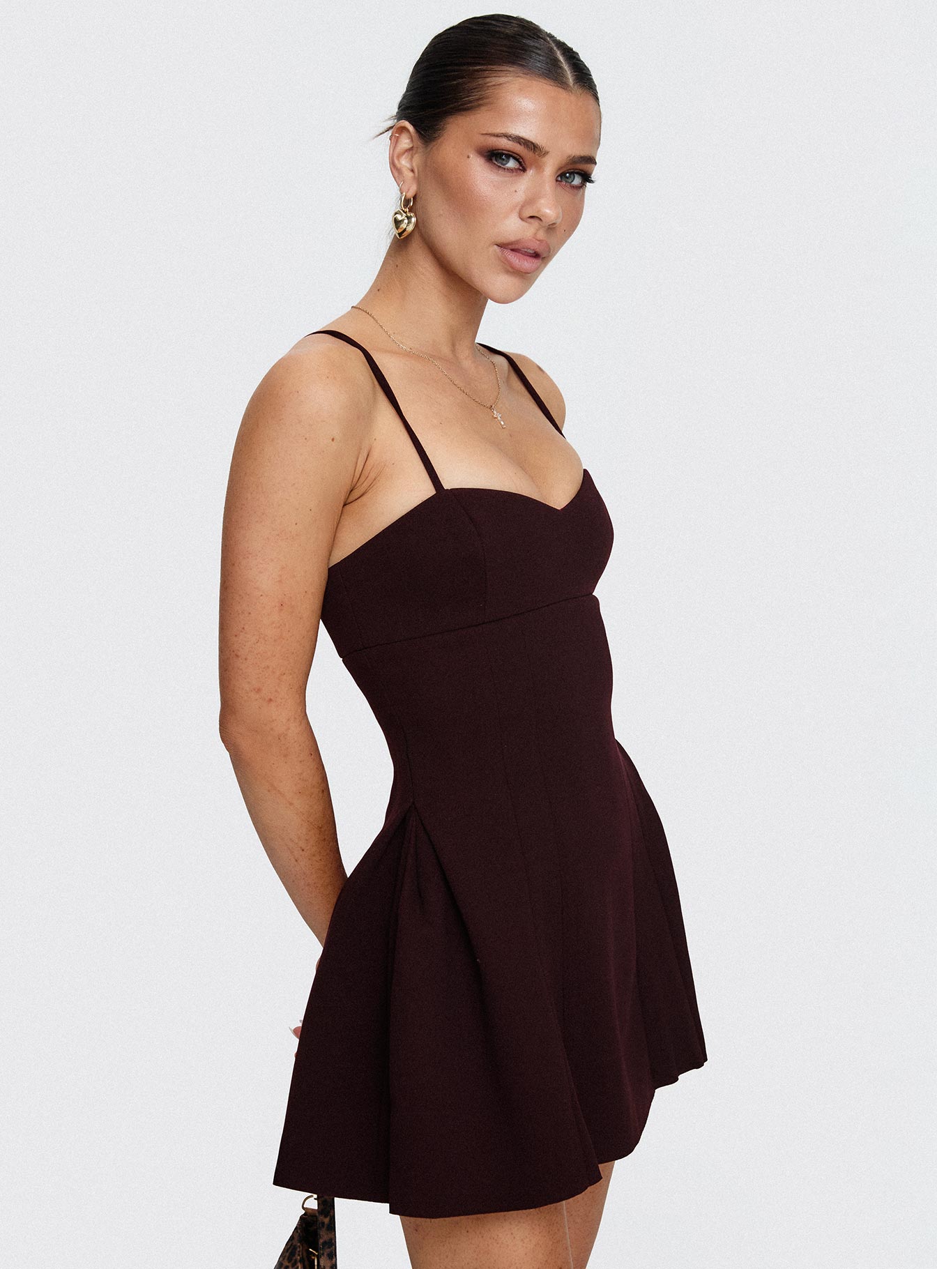 Elegant Abdul Mini Dress in Wine Red - Perfect for Parties, Dates & Night Out