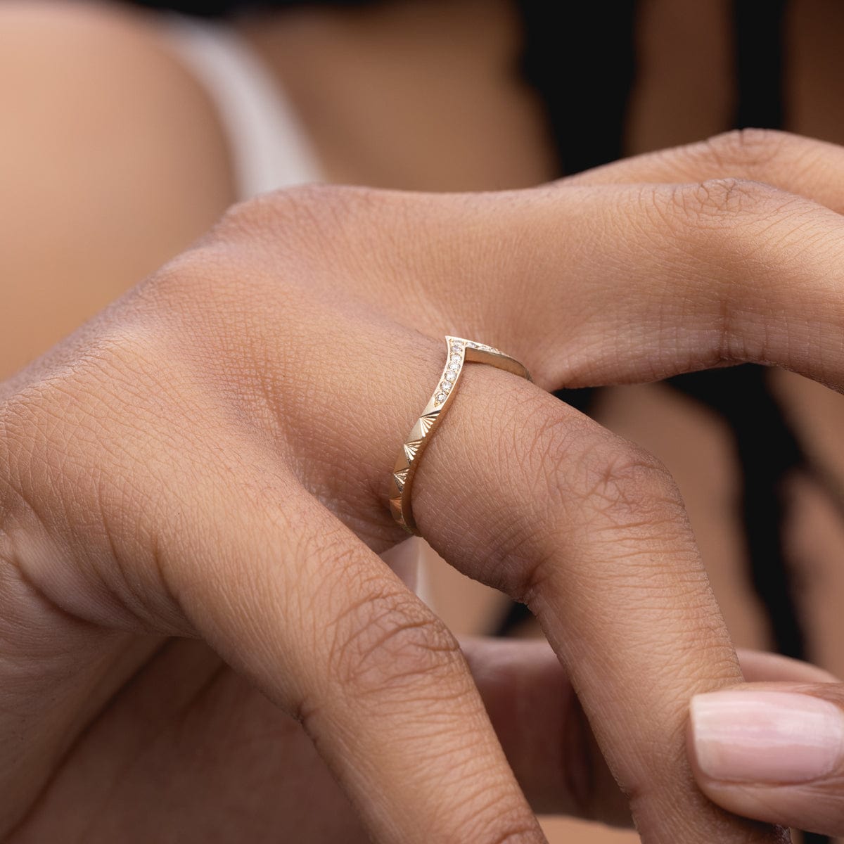 Peak Aurelia 14K Gold Champagne Diamond Wedding Band Ring for Women - Elegant Stackable Bridal Ring for Engagement, Anniversary & Special Occasions