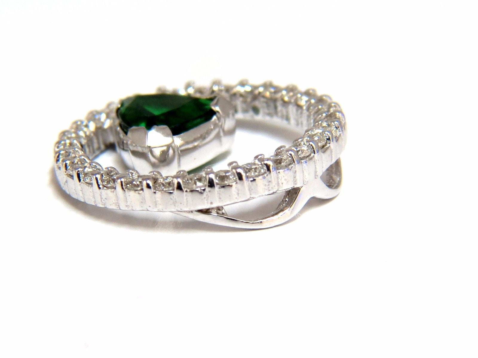 1.55ct Natural Tsavorite Diamond Circle Pendant in 14K Gold - Elegant Jewelry for Women, Perfect for Weddings, Anniversaries & Special Occasions