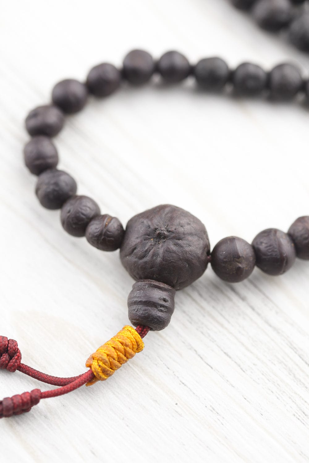 Authentic Antique Bodhi Enlightenment Mala Beads - 108 Prayer Beads for Meditation, Yoga & Spiritual Practice - Buddhist Prayer Necklace for Mindfulness & Stress Relief