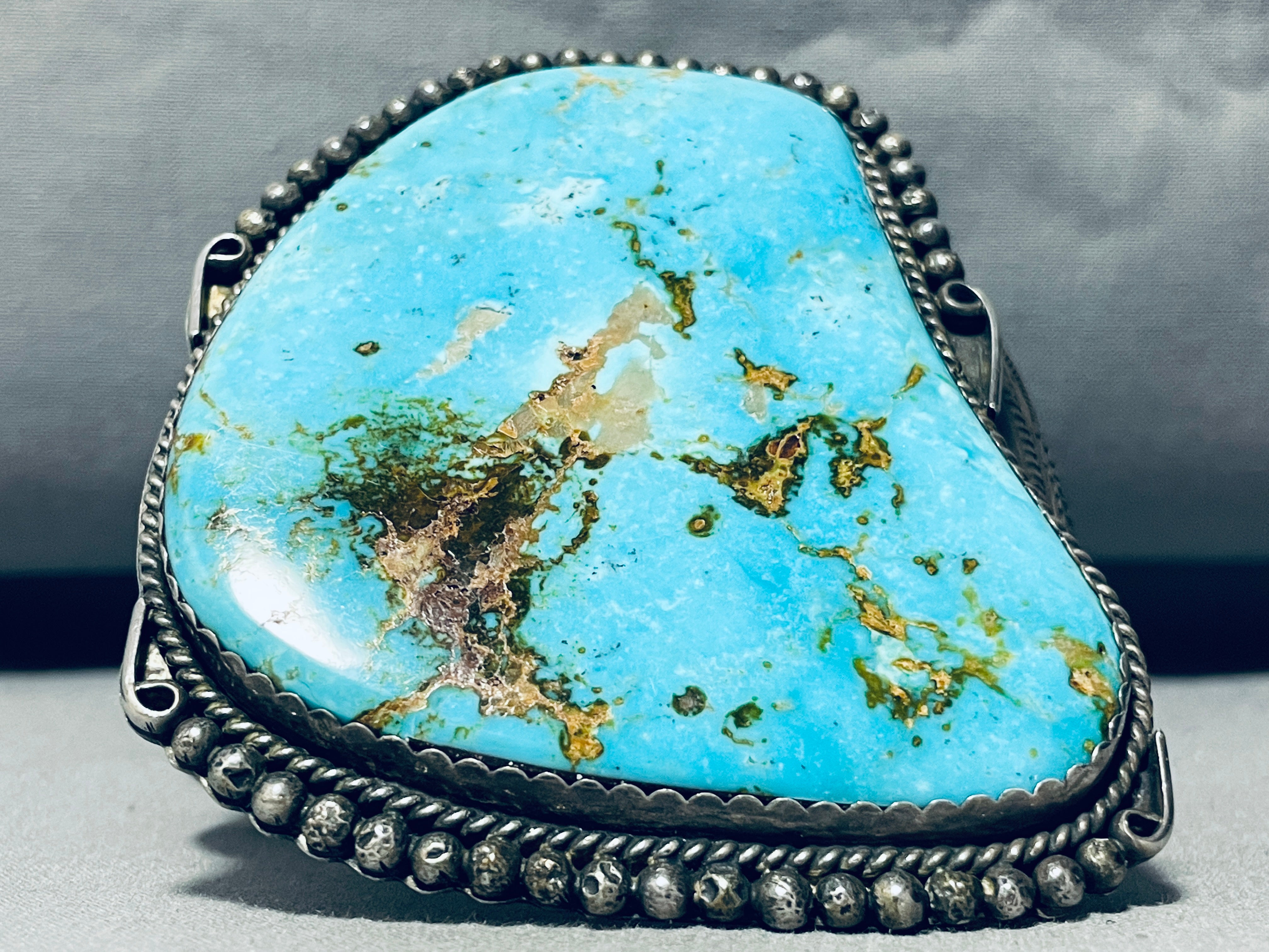 168 Grams!! Museum Quality Vintage Native American Navajo Turquoise Sterling Silver Bracelet