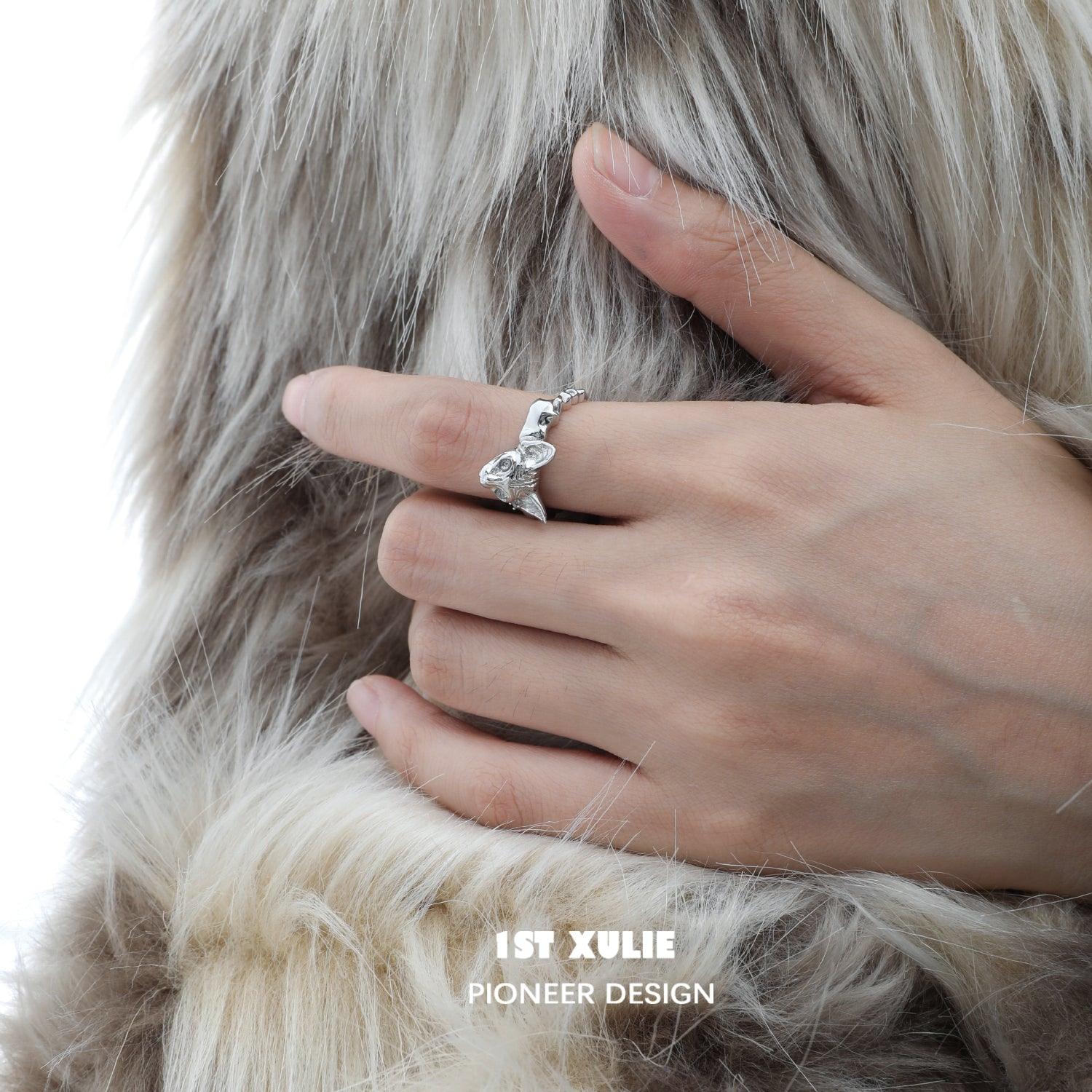 Cat's Gaze Sterling Silver Adjustable Ring - Elegant Adjustable Opening Band for Women - Perfect for Everyday Wear, Date Nights & Special Occasions