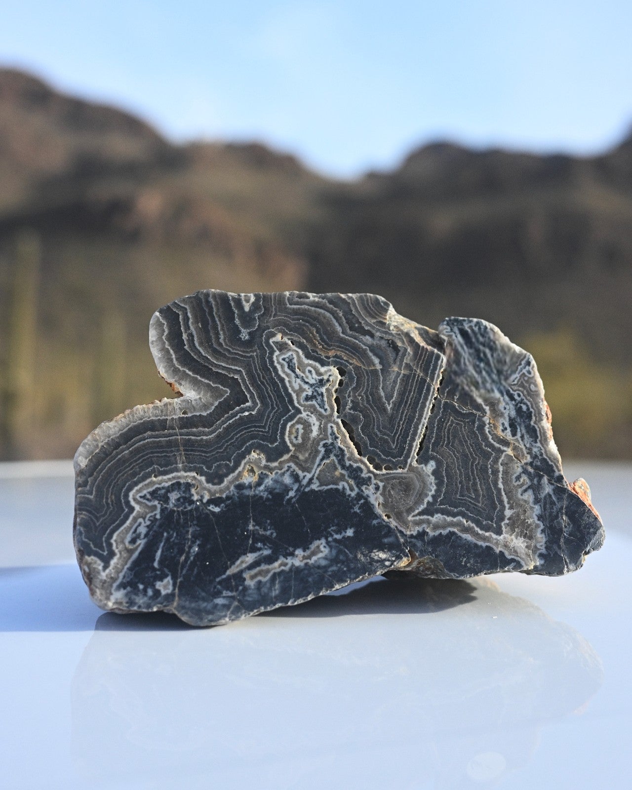 Natural Pilbara Agate Geode Large - Unique Crystal Decor for Home, Office & Meditation Spaces | Healing Stones & Spiritual Gifts