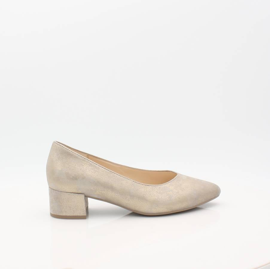 Gabor 25 Women's Comfortable Slip-On Shoes for Work, Walking & Casual Wear - Perfect for Office, Travel & Everyday Use