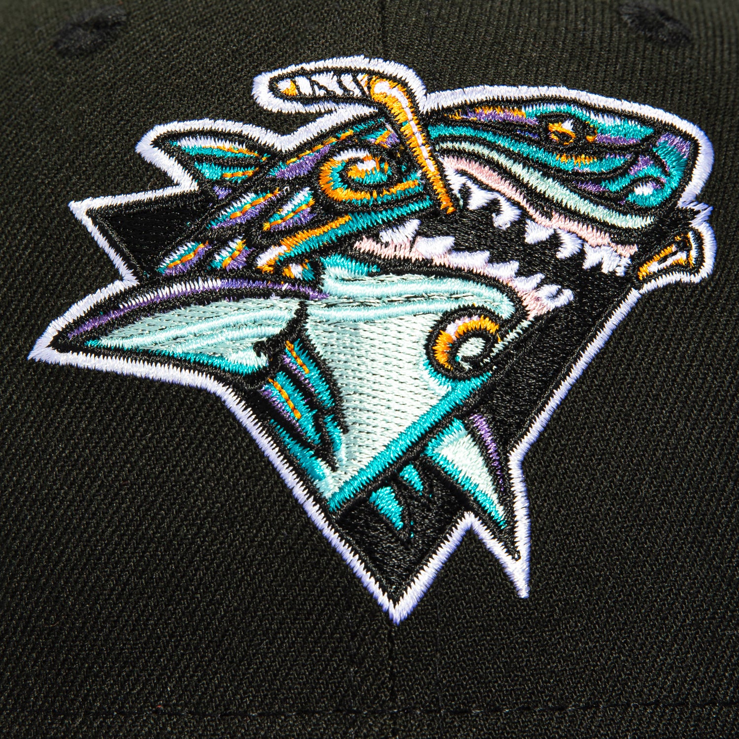 New Era 59Fifty San Jose Sharks Logo Patch Snapback Hat - Black & Purple NHL Hockey Cap for Men & Women - Perfect for Games, Fan Gear & Streetwear Fashion