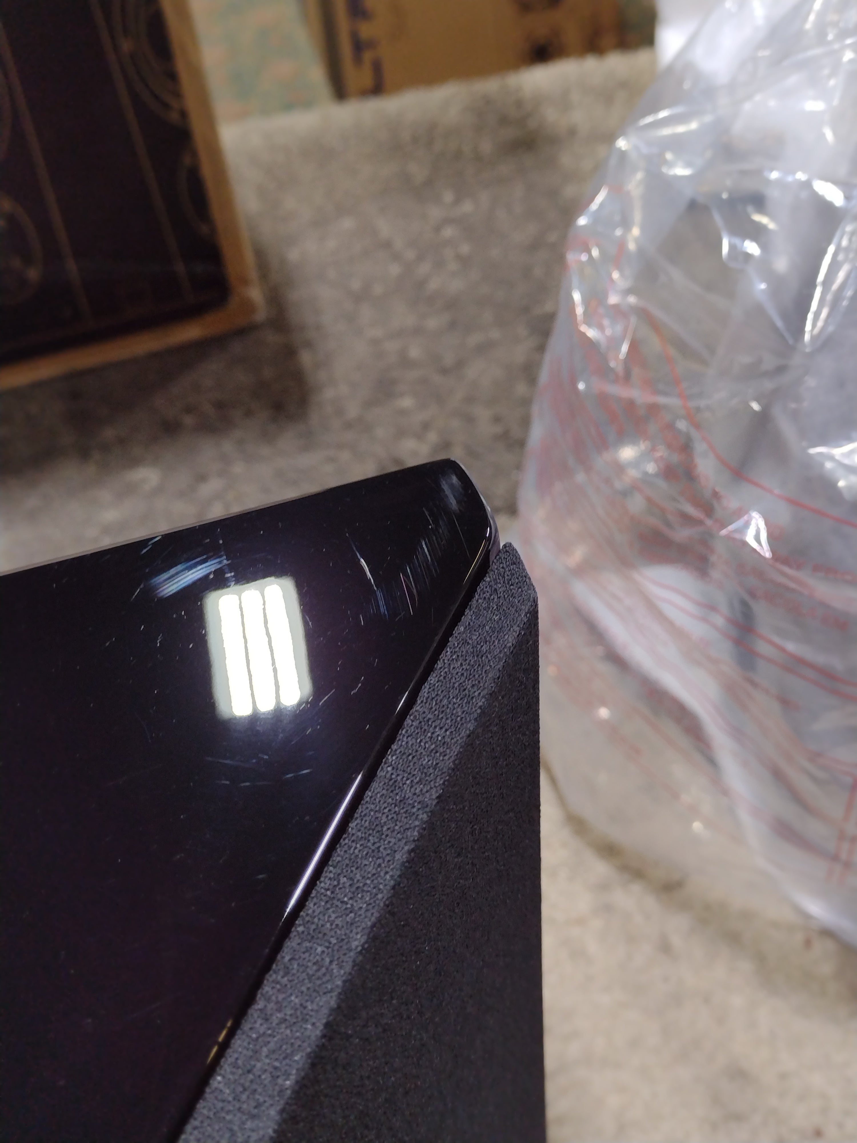 Ultra Surround Piano Outlet 1112 - High-Quality Audio Power Supply for Home Studios & Professional Music Setups