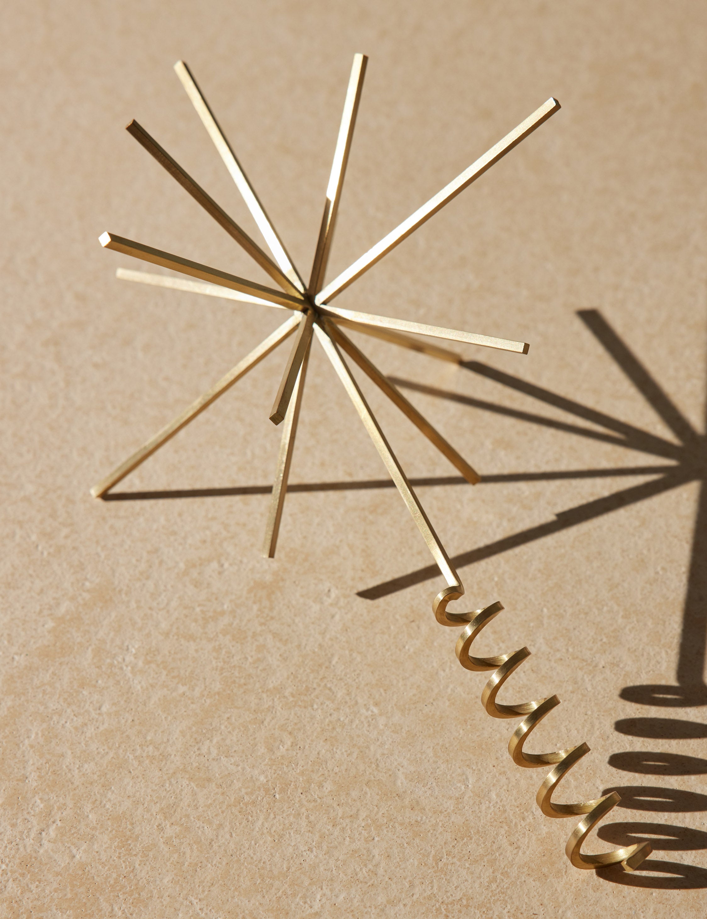 Ferm Living Brass Star Tree Topper - Elegant Christmas Tree Decor for Holiday Home Decoration | Perfect for Xmas, Winter Celebrations & Festive Parties
