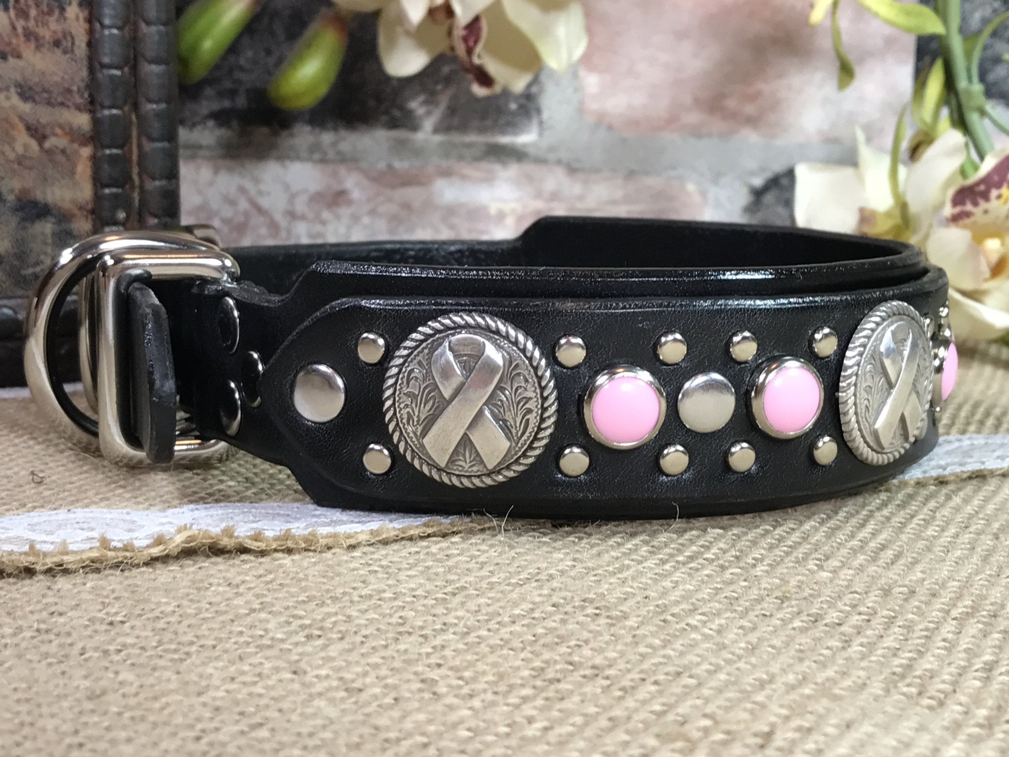 Premium Leather Dog Collar with Adjustable Ribbon Design - Durable & Stylish Pet Collar for Small & Medium Dogs - Perfect for Walks, Training & Fashion Accessories