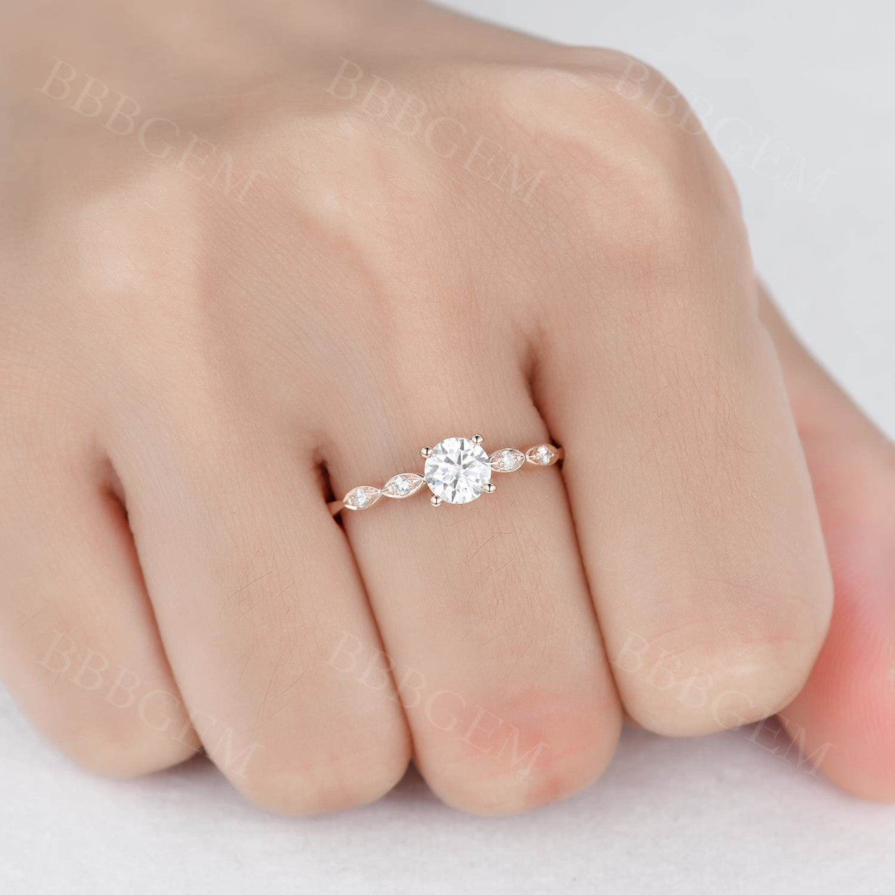 Vintage Moissanite Engagement Ring - 5mm Round Cut 0.5 Carat Moissanite & Diamond Bridal Ring in 14K/18K White Gold - Perfect for Proposals, Anniversaries & Wedding Bands