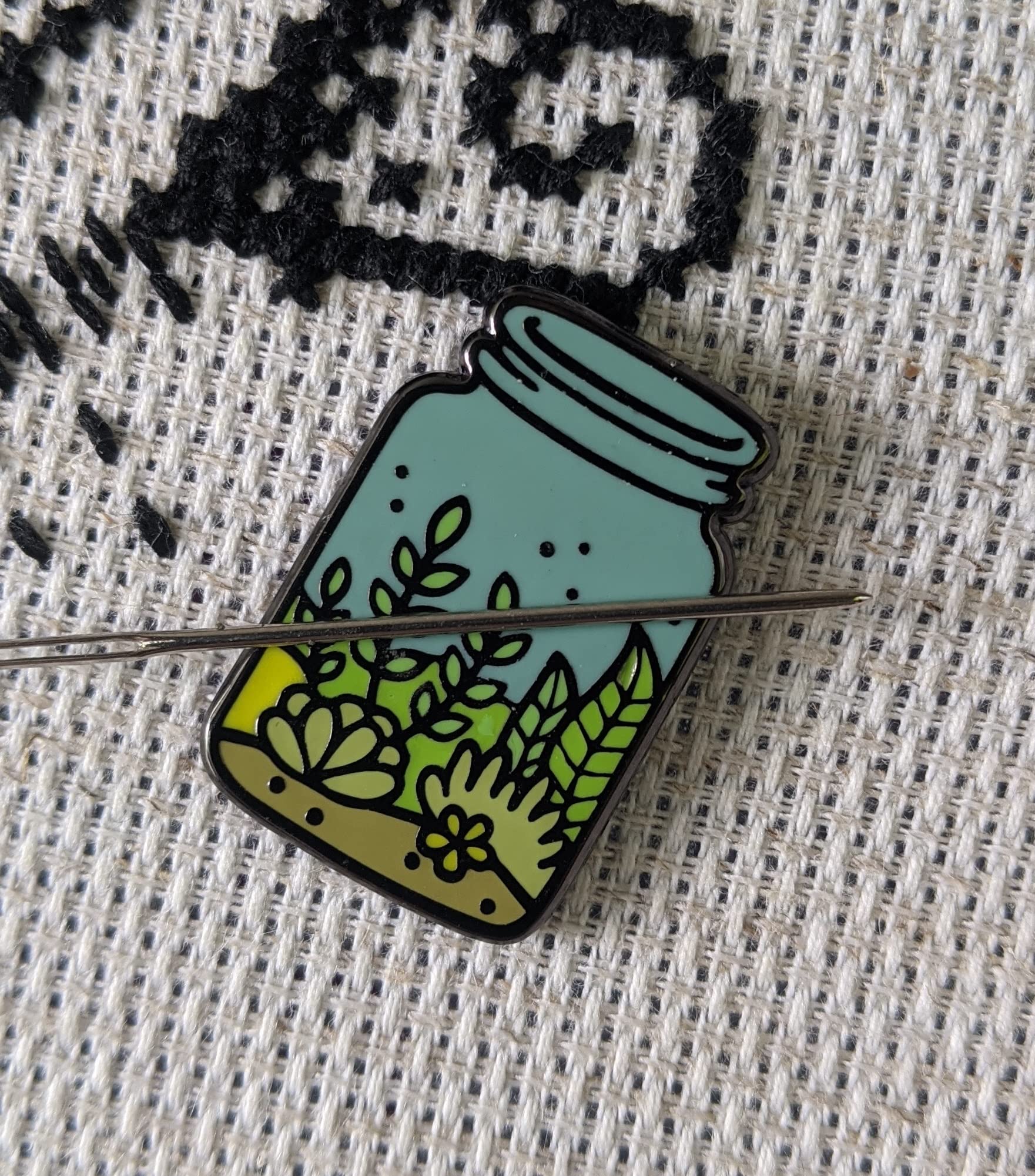 Terrarium Needle Minder - Magnetic Needle Holder for Embroidery & Sewing - Perfect for Crafting, Quilting, and Cross Stitch Projects