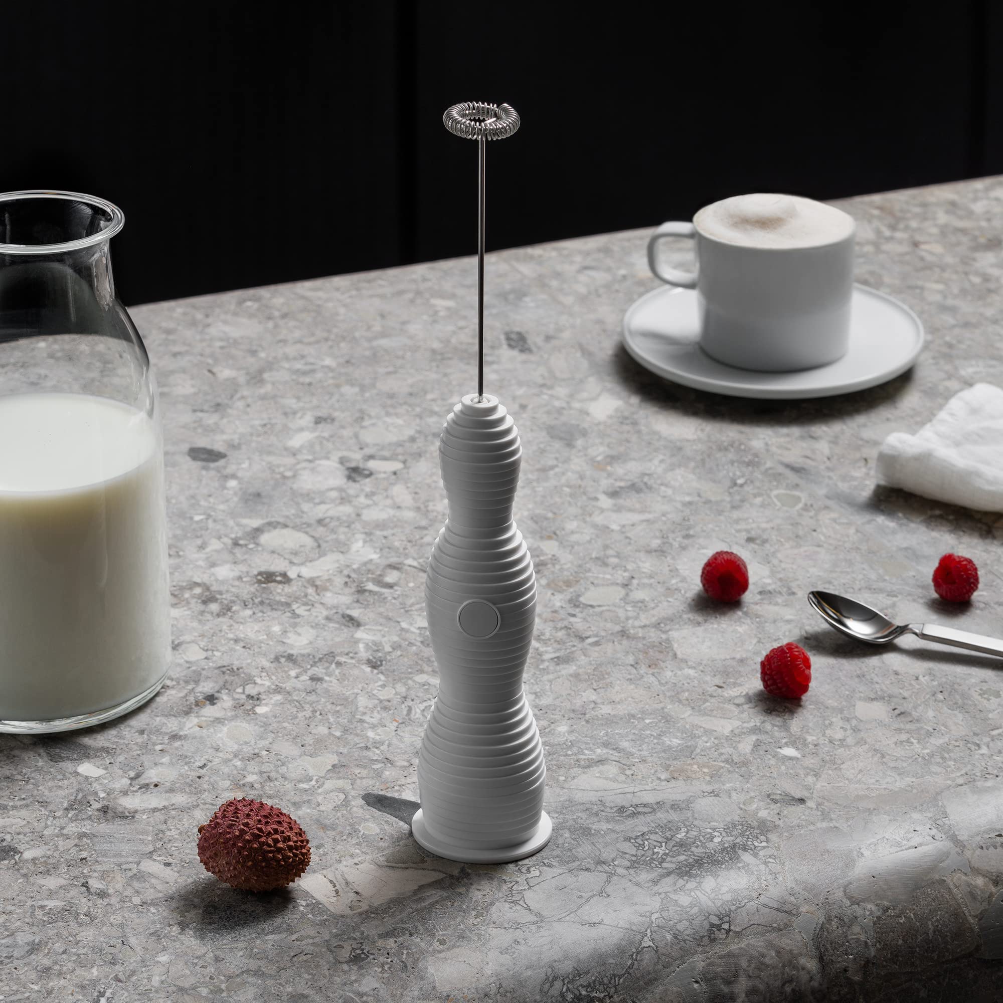 Alessi Pulcina Milk Frother - Stainless Steel & Thermoplastic Resin Handheld Frother - White Electric Whisk for Coffee, Latte & Cappuccino - Perfect for Home, Office & Cafe Use
