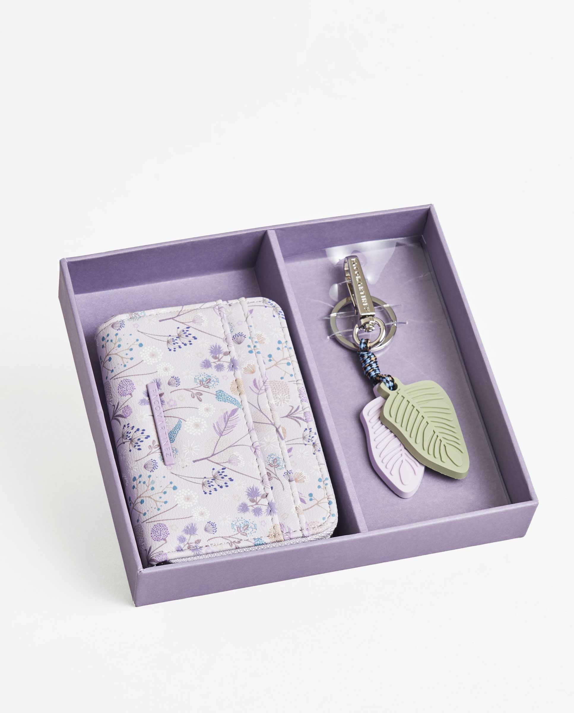 PACO MARTINEZ Women's Gift Set - Luxury Wallet & Keychain for Birthday, Anniversary, Christmas - Perfect for Her | Elegant Lilac Color | Ideal for Special Occasions & Everyday Use
