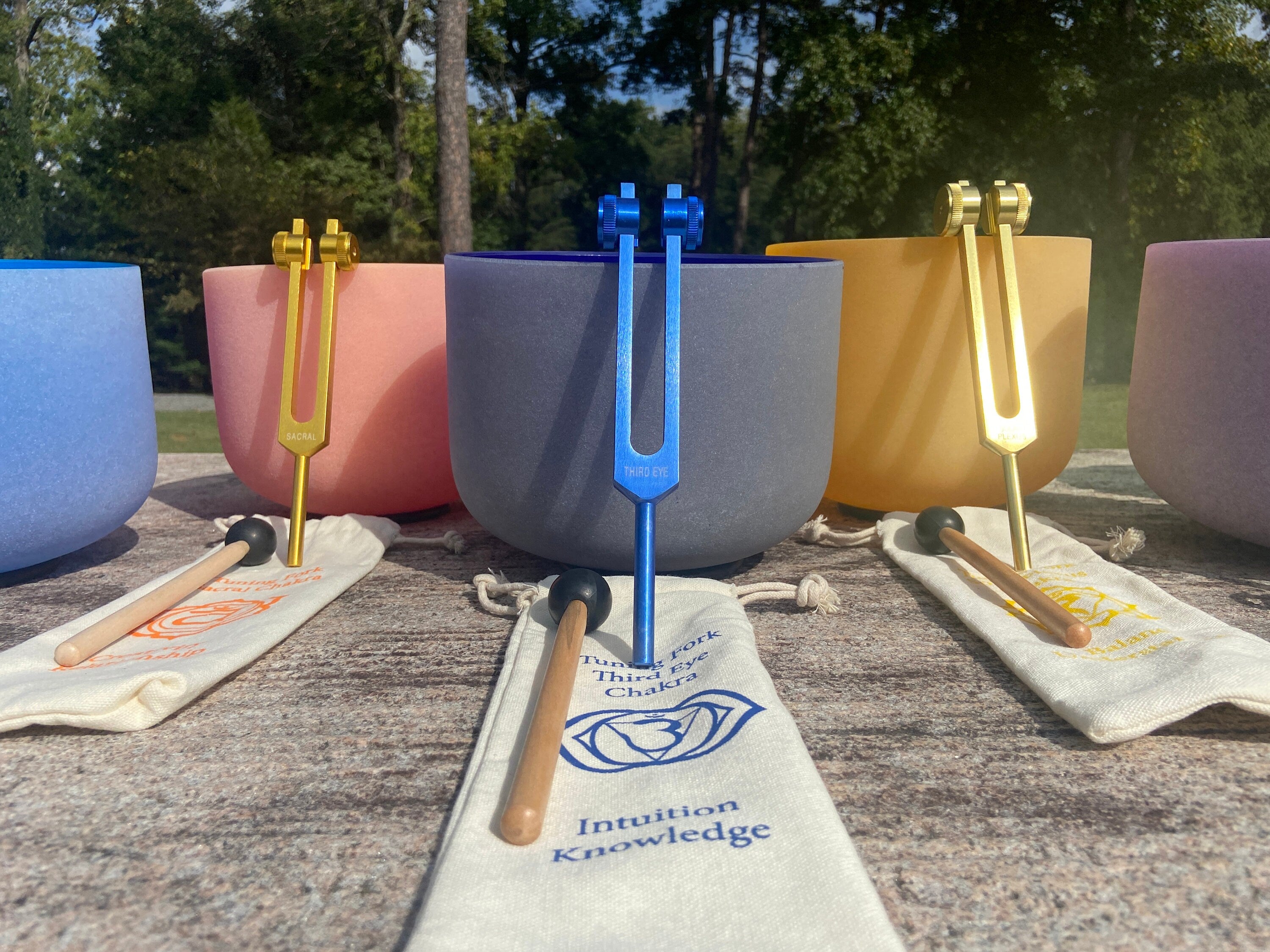 432Hz Luminous Chakra Bowl & Tuning Fork Set - 99.99% Pure Quartz Crystal Singing Bowl with O-Ring & Suede Striker - Perfect Pitch Sound Therapy for Meditation, Yoga & Energy Healing