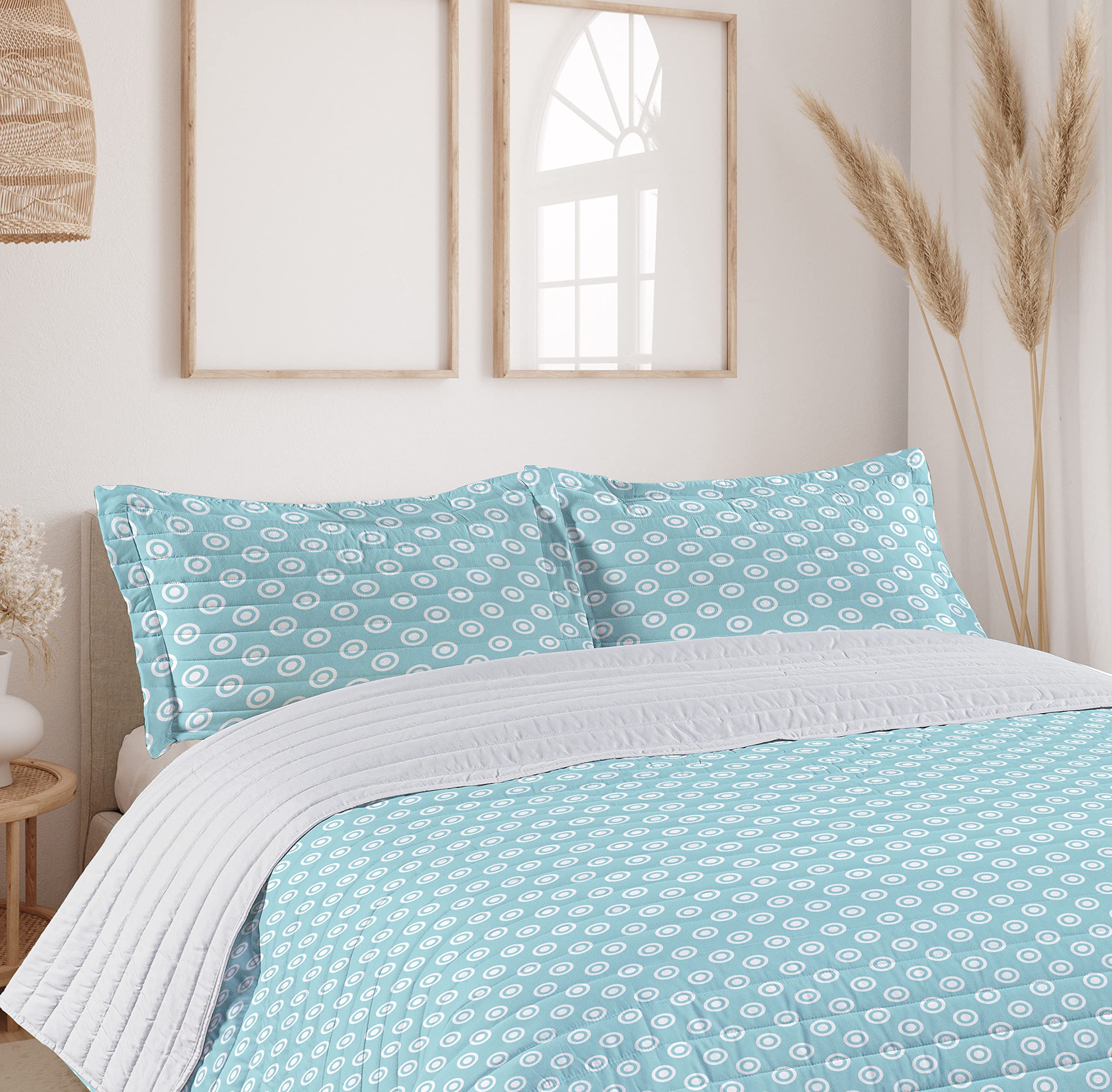 Ambesonne Abstract Microfiber Bedspread Set - King Size Pale Blue & White Circles Polka Dots Design | Soft Retro Style Bedding with Comforter & Pillow Shams | Perfect for Master Bedroom, Guest Room & Bohemian Home Decor