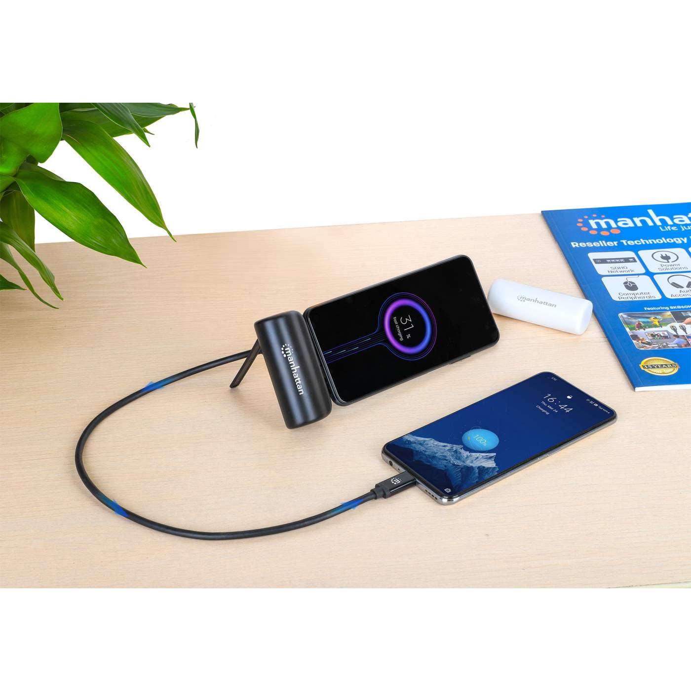 Portable 5000mAh Nano Power Bank with Built-in USB-C Plug & 20W Fast Charging - Perfect for Travel, Camping & Emergency Phone Charging