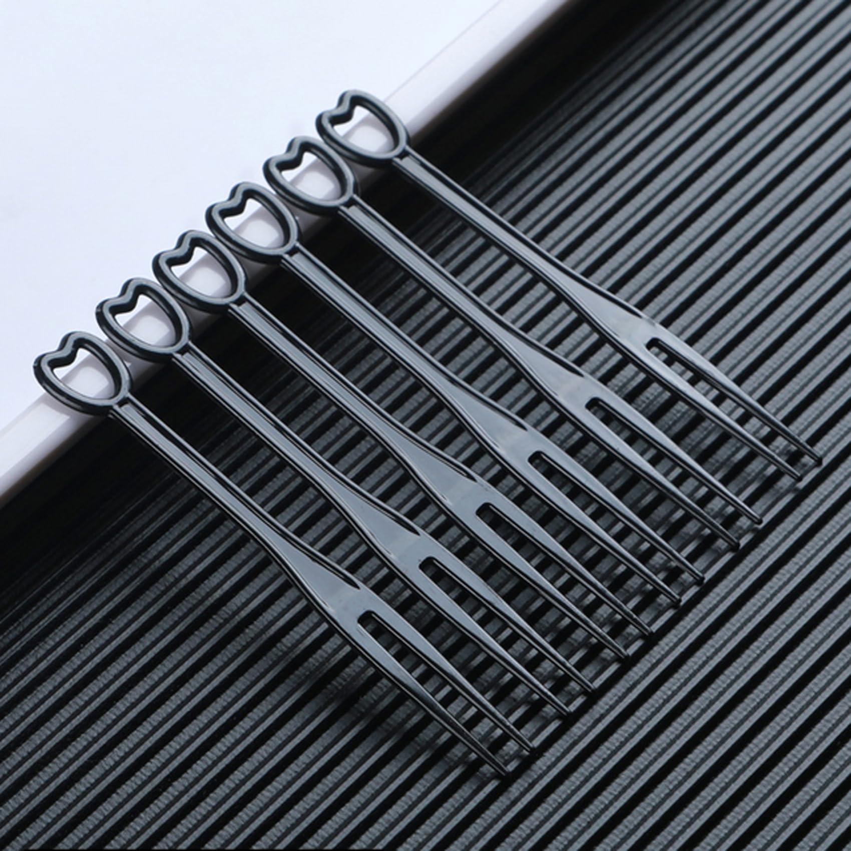 1000PCS Disposable Black Plastic Forks - Mini Cocktail & Dessert Forks for Fruits, Cheese, Cakes, Snacks - Perfect for Parties, Picnics, Catering & Tastings