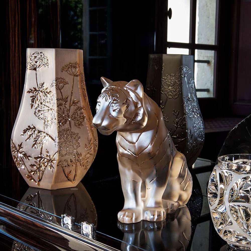 Premium Tiger Statue with Gold Luster Finish - Elegant Home Decor for Living Room, Office & Feng Shui Display