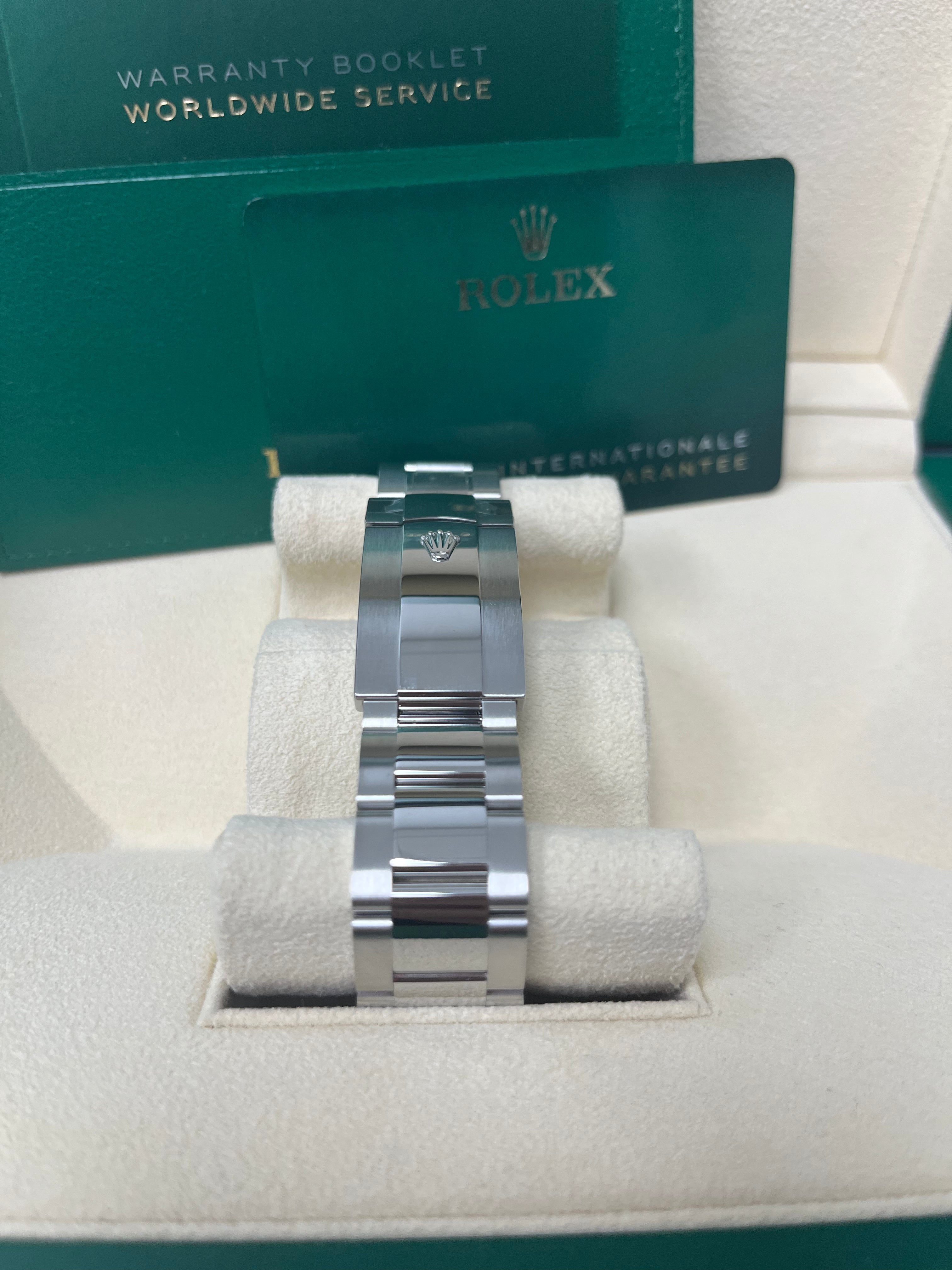 Rolex Sky-Dweller 18K White Gold 42mm Black Dial Stainless Steel Bracelet Ref. 326934 - Luxury Watch for Business Travel & Formal Occasions