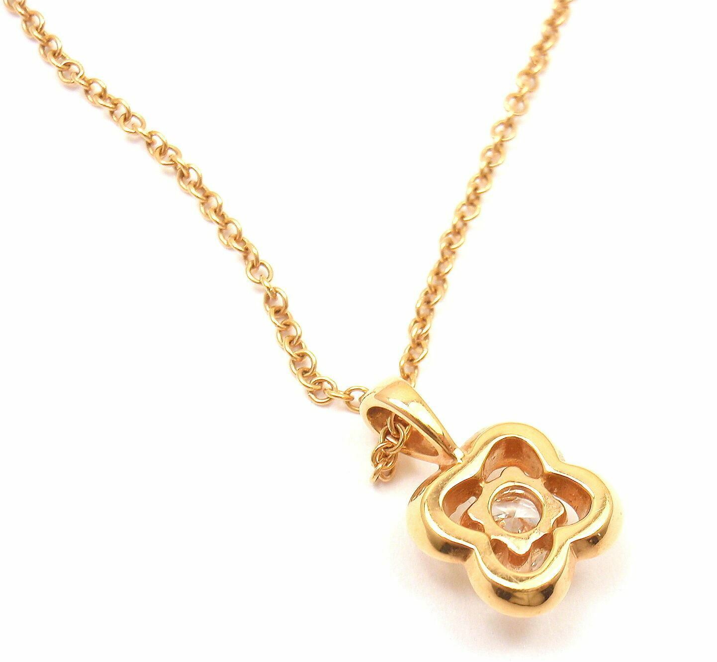 18K Rose Gold Diamond Flower Pendant Necklace for Women | Luxury Jewelry Gift for Anniversary, Valentine's Day & Special Occasions | Elegant Floral Design for Party, Wedding & Evening Wear