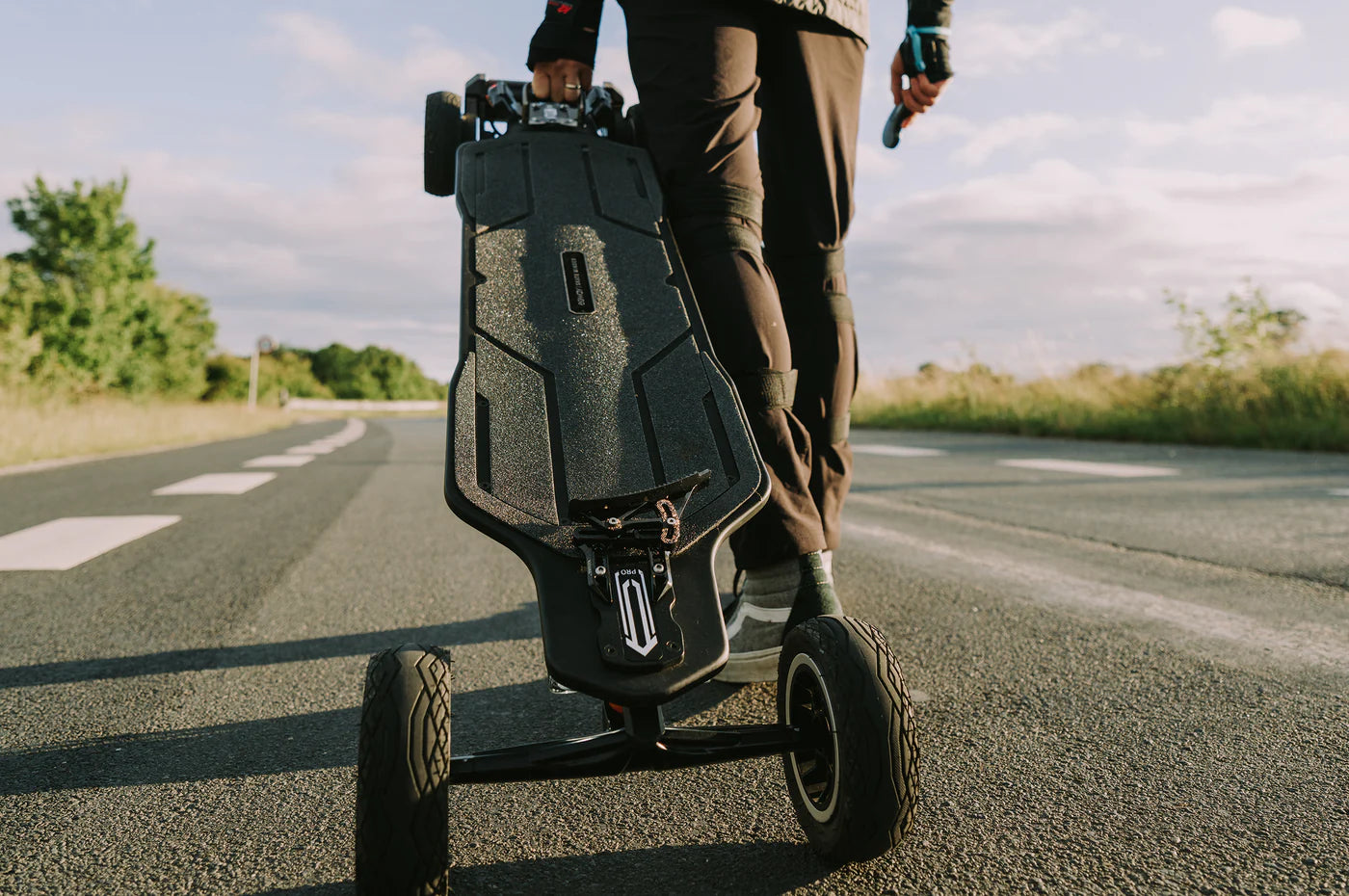 Exway Atlas Pro 4WD Electric Skateboard - 34 MPH Top Speed, 25 Mile Range, All-Terrain Off-Road Gear Drive System - Perfect for Commuting, Adventure Riding & Urban Exploration