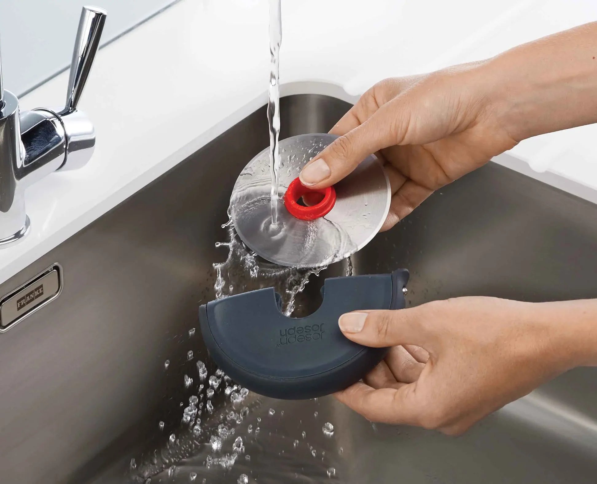 Premium Stainless Steel Pizza Cutter Wheel - Sharp Blade for Effortless Slicing, Easy to Clean - Perfect for Home Kitchens, Pizzerias & Parties