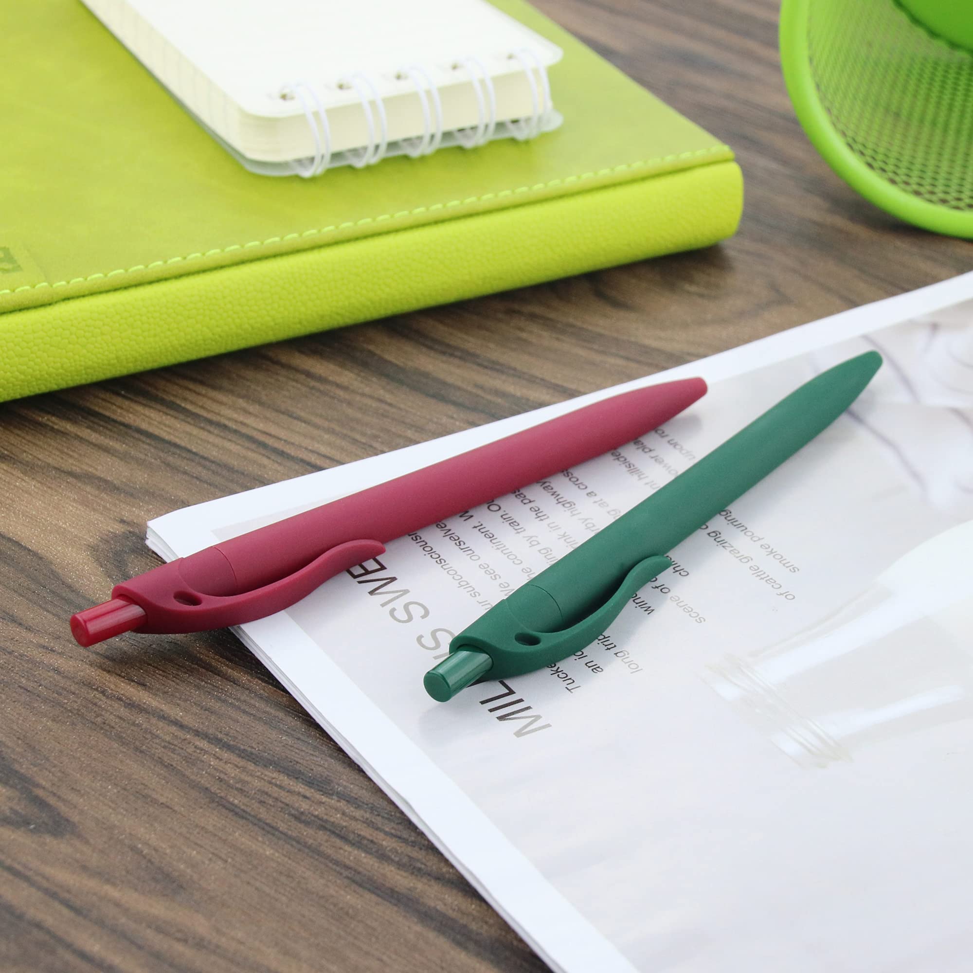 Deegtran Bulk Click Pens - 100 Pack No Bleed Retractable Ballpoint Pens with 1.0MM Medium Point Smooth Black Ink (Green Barrel) - Perfect for Office, School, Business & Wholesale Use