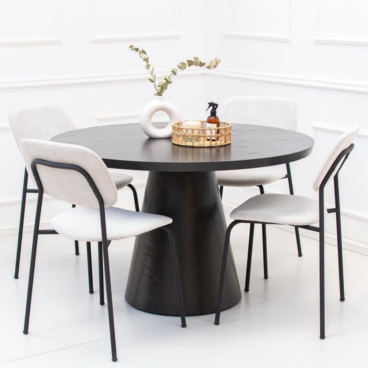 Fungi Dining Table - Modern Wooden Dining Room Table for 6 - Perfect for Family Gatherings & Dinner Parties