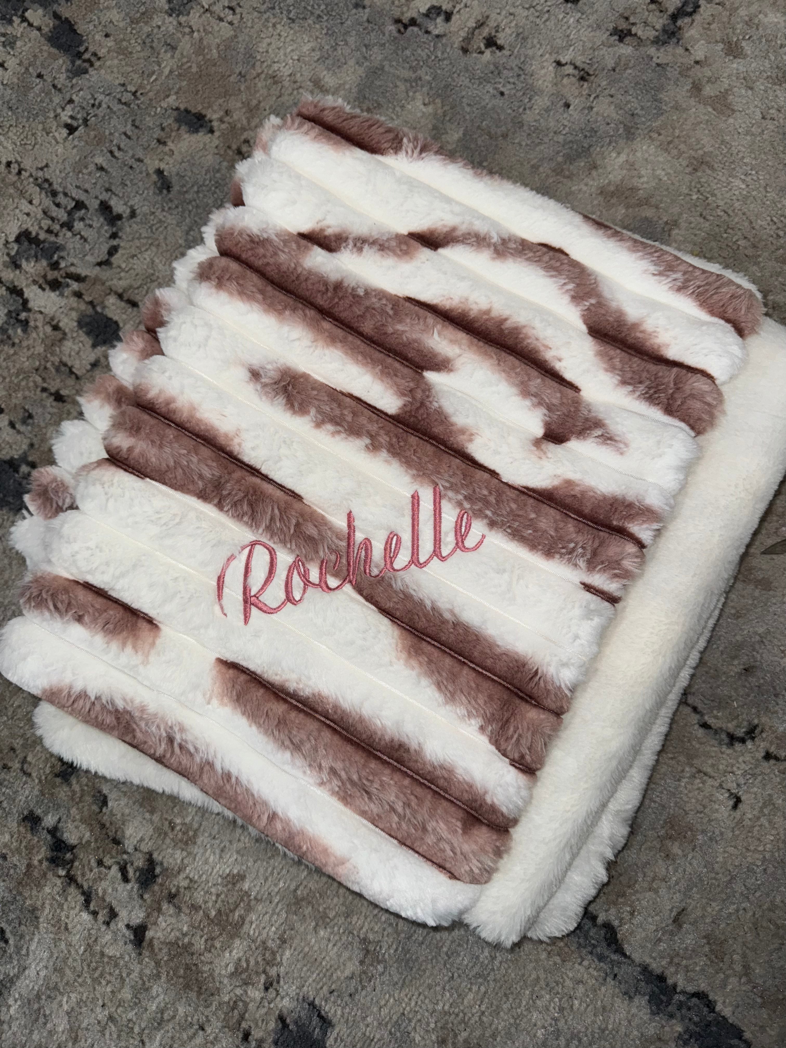 Soft Confetti Mauve & White Minky Blanket - Ultra Plush Fleece Throw for Adults & Kids - Perfect for Bed, Couch, Nursery & Gift Giving