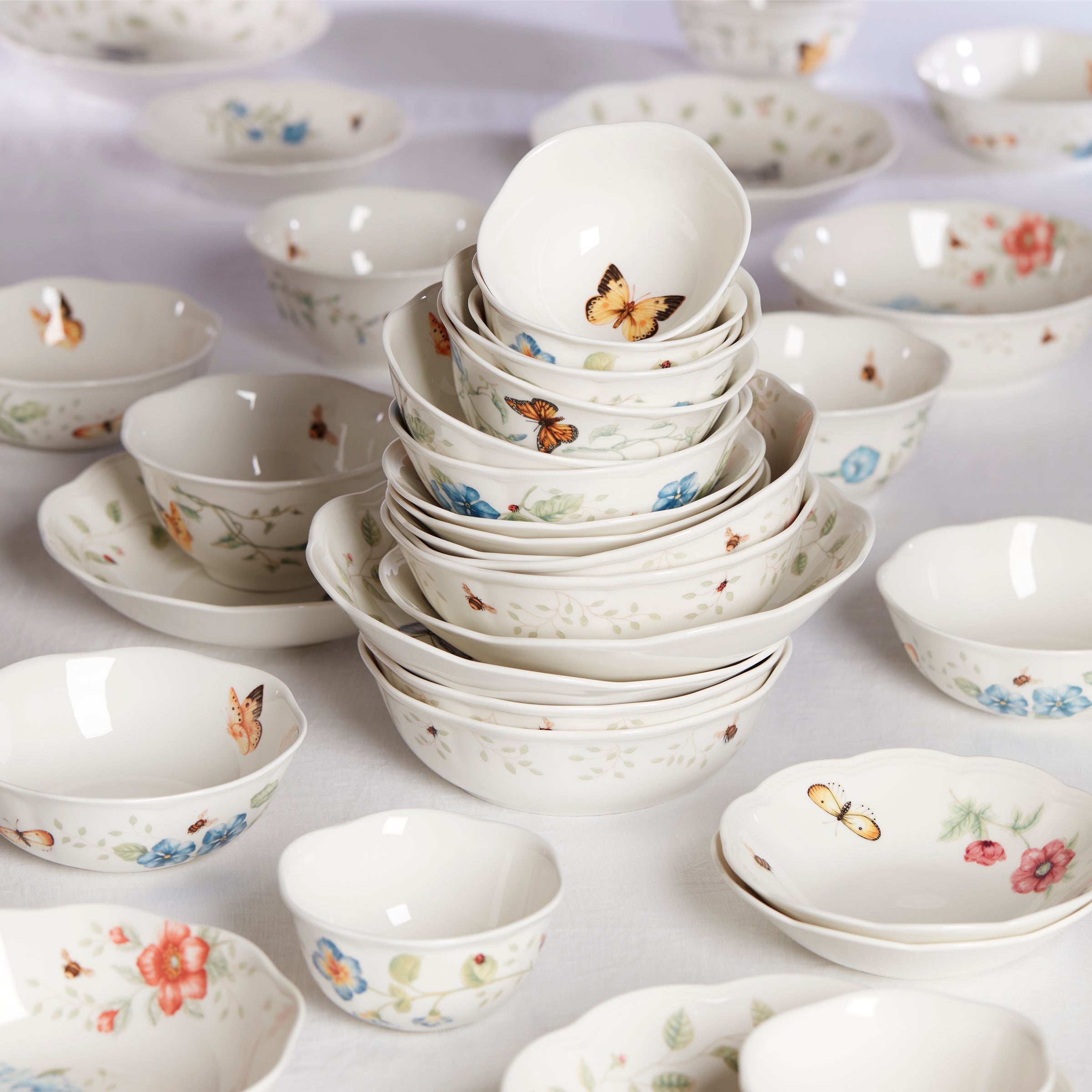 Butterfly Meadow Pasta Bowl Set - Handmade Ceramic Dinnerware for Pasta, Salad & Soup - Elegant Floral Design for Home Dining & Restaurant Use