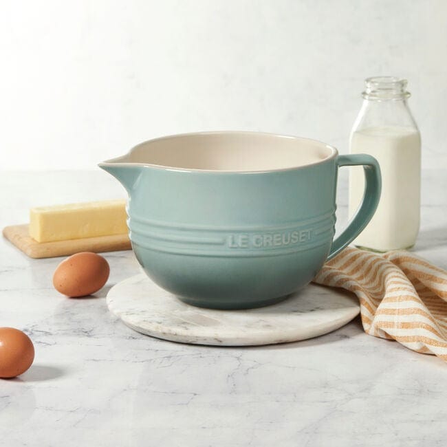 Le Creuset Classic Batter Bowl - 3.5 Qt Mixing Bowl for Baking, Cooking & Prep - Durable Enameled Cast Iron with Pour Spout - Perfect for Pancakes, Cakes & More - Kitchen Essential for Home Chefs