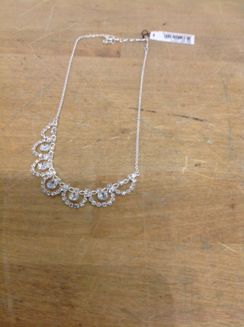 Elegant Silver Rhinestone Necklace for Women - Sparkling Jewelry Gift for Party, Wedding & Evening Wear