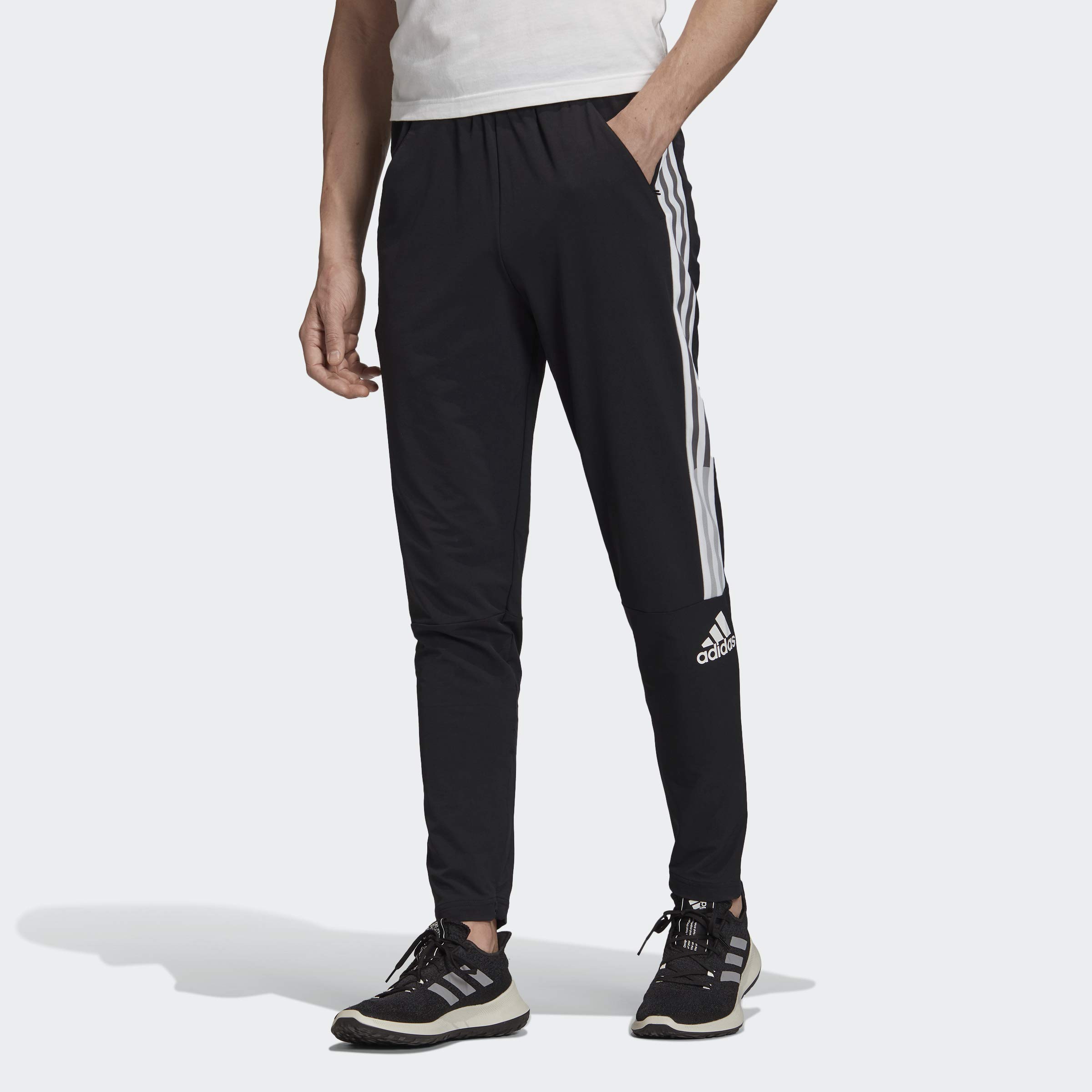 adidas Men's Z.N.E. Performance Pants - Lightweight Athletic Joggers for Running, Training & Gym Workouts - Comfortable Streetwear & Lounge Pants for Casual Wear