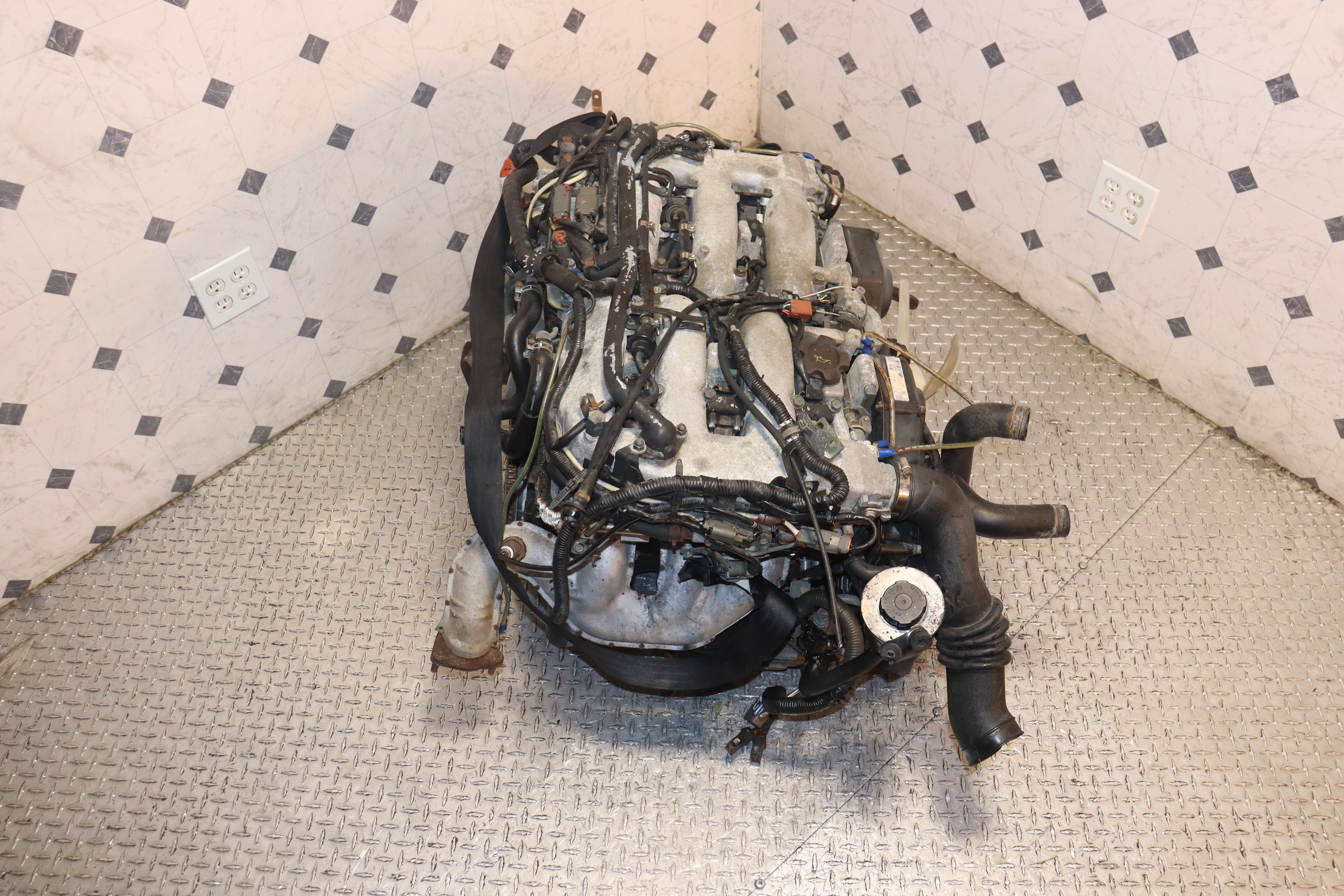 JDM 1990-1995 Nissan 300ZX Z32 VG30DE Non-Turbo 3.0L V6 DOHC Engine - Replacement Motor for Performance Upgrades & Classic Car Restoration