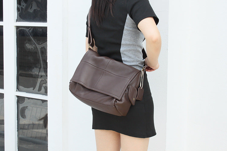 Stylish Genuine Leather Messenger Bag for Men & Women - Perfect for Work, Travel & Everyday Use
