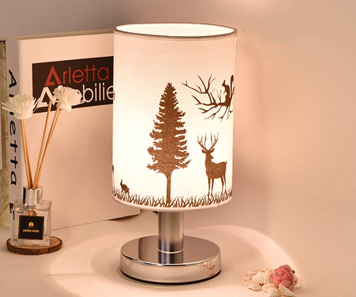 Ksovv Vintage Deer Table Lamp - E27 Socket, 40W Max, Fabric Shade, Classic Design for Bedroom, Living Room & Study Desk - Perfect Nightstand Lamp for Cozy Reading & Relaxation (H29 x D14cm)