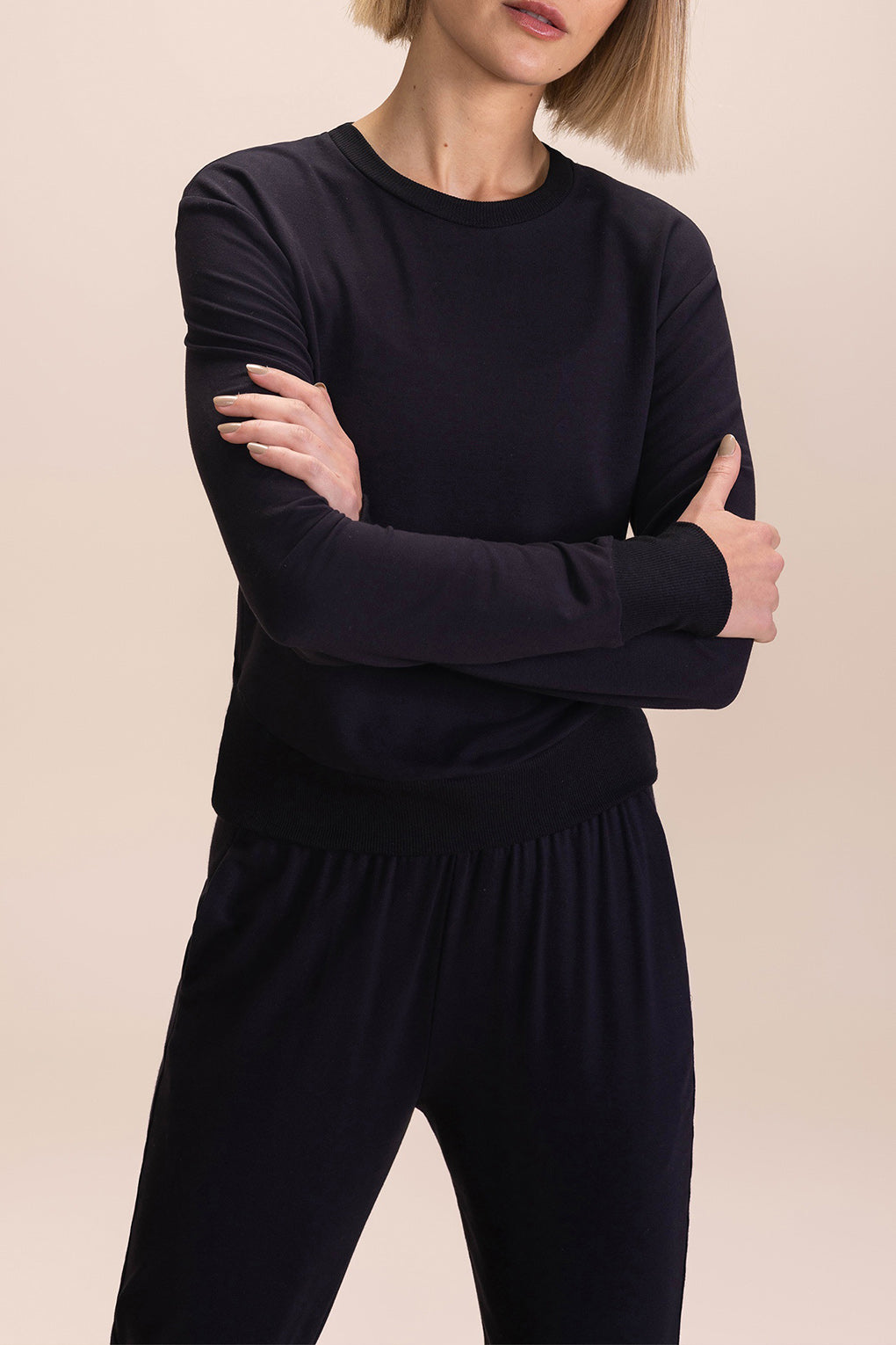 Trendy Urban Daily Cropped Sweatshirt for Women | Soft Casual Pullover | Perfect for Streetwear, Gym & Lounge