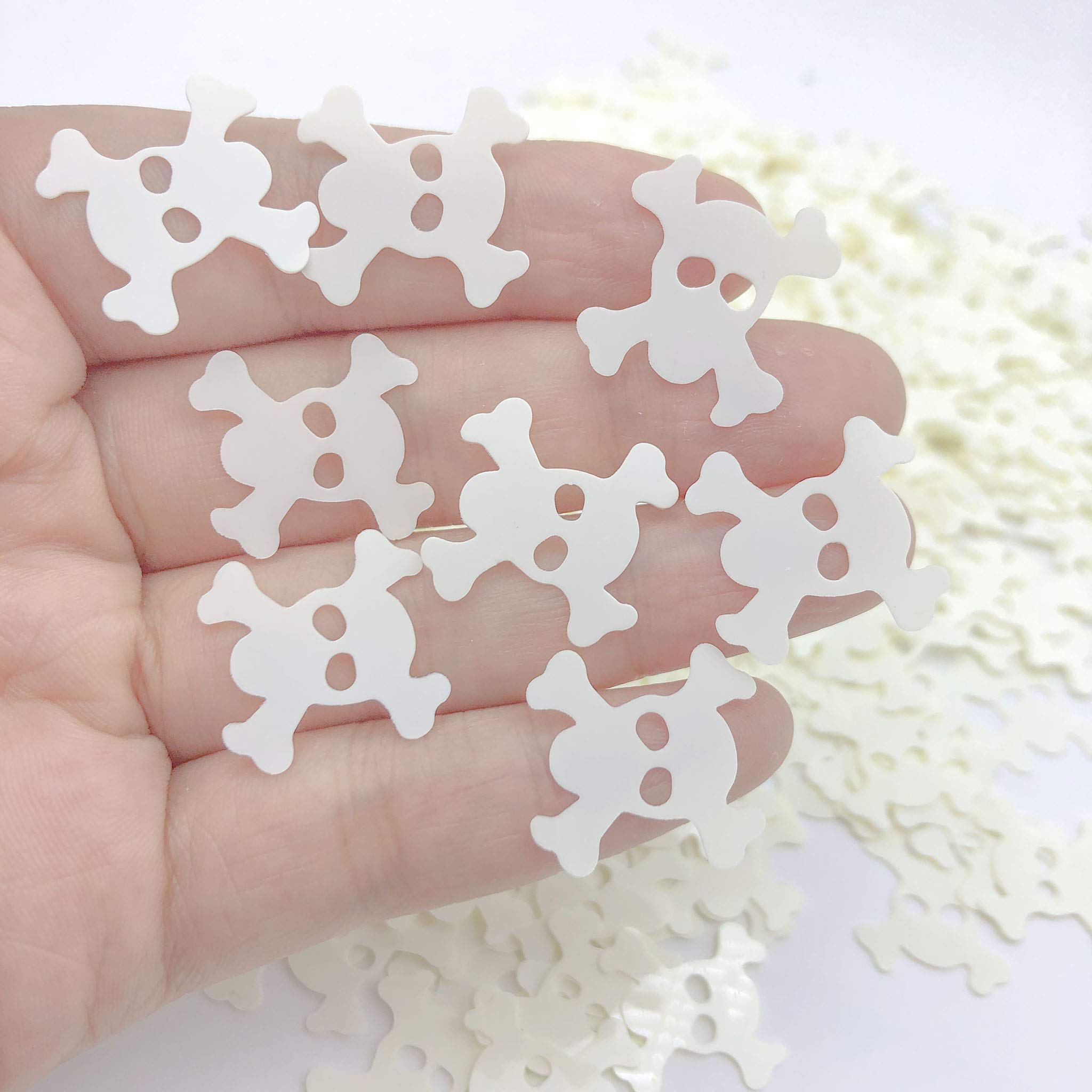 Scary Skull Confetti for Halloween Party Decorations - Glitter Metallic Foil Pirate & Haunted House Supplies - DIY Table Scatter for Special Events, Birthdays & Themed Parties