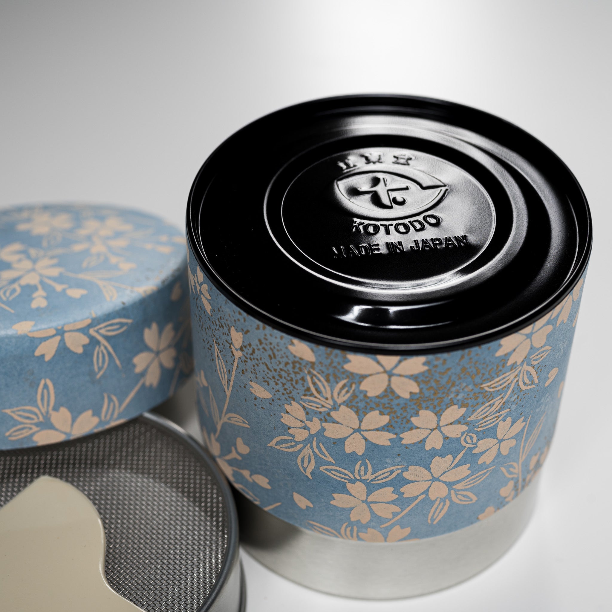 Premium Matcha Powder Storage Container with Sakura Design - Airtight Tea Canister for Freshness - Perfect for Japanese Tea Ceremonies & Home Kitchen Organization