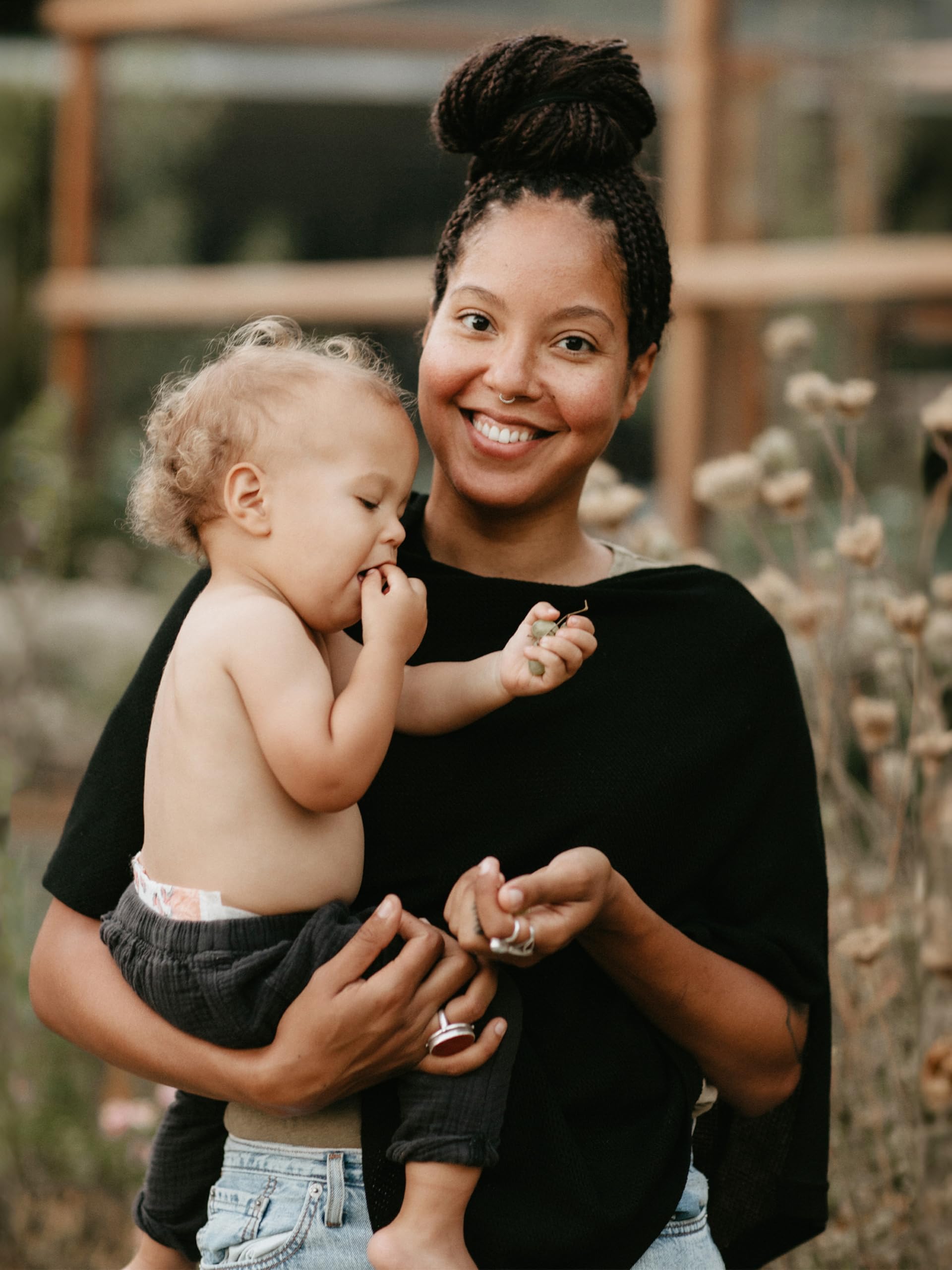 Amma The Cocoon™ - Premium Nursing Cover & Breastfeeding Sweater for Newborn Essentials (Black, One Size) | Soft & Breathable Nursing Cover for Discreet Breastfeeding in Public, Home & Travel