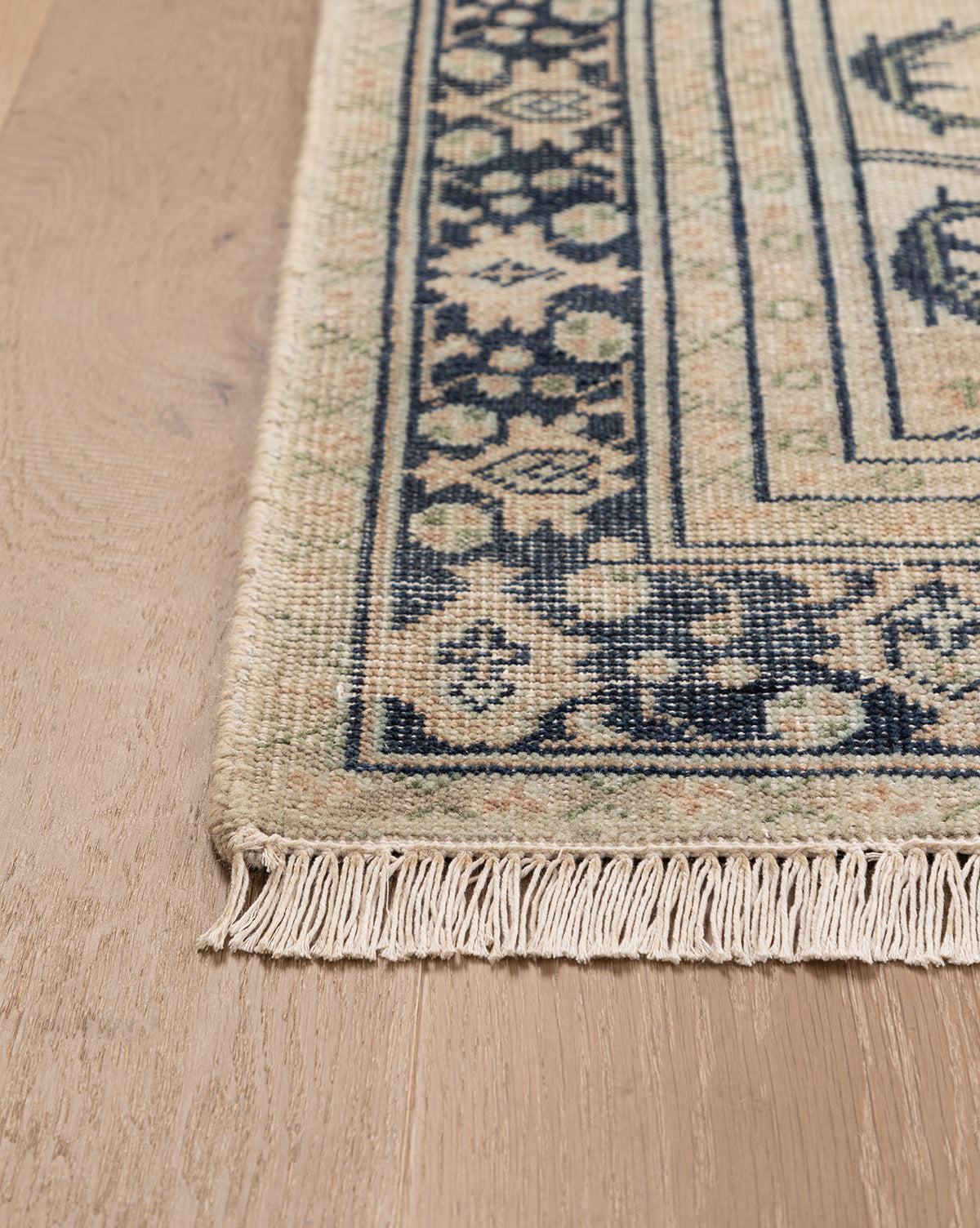 Vercelli Hand Knotted Wool Rug - Premium Handmade Area Rug for Living Room, Bedroom & Dining Room - Soft & Durable Home Decor